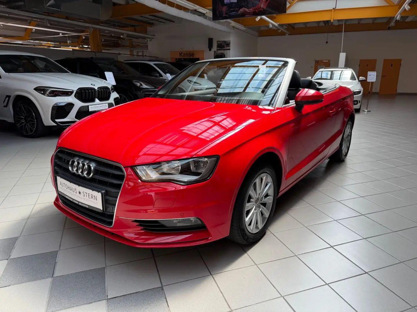 Audi A3 Cabrio Attraction|Navi|Alcantara|Scheckheft Piros - 1