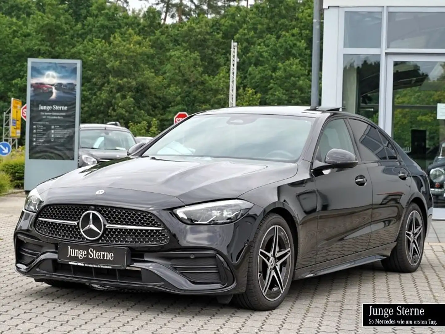 Mercedes-Benz C 300 AMG ADV PANO+NIGHT+TOTW+KAM+AMBIENTE+SHZ+1 Noir - 2