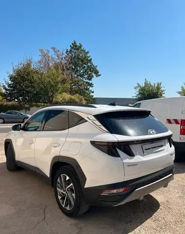 Hyundai Tucson view 2