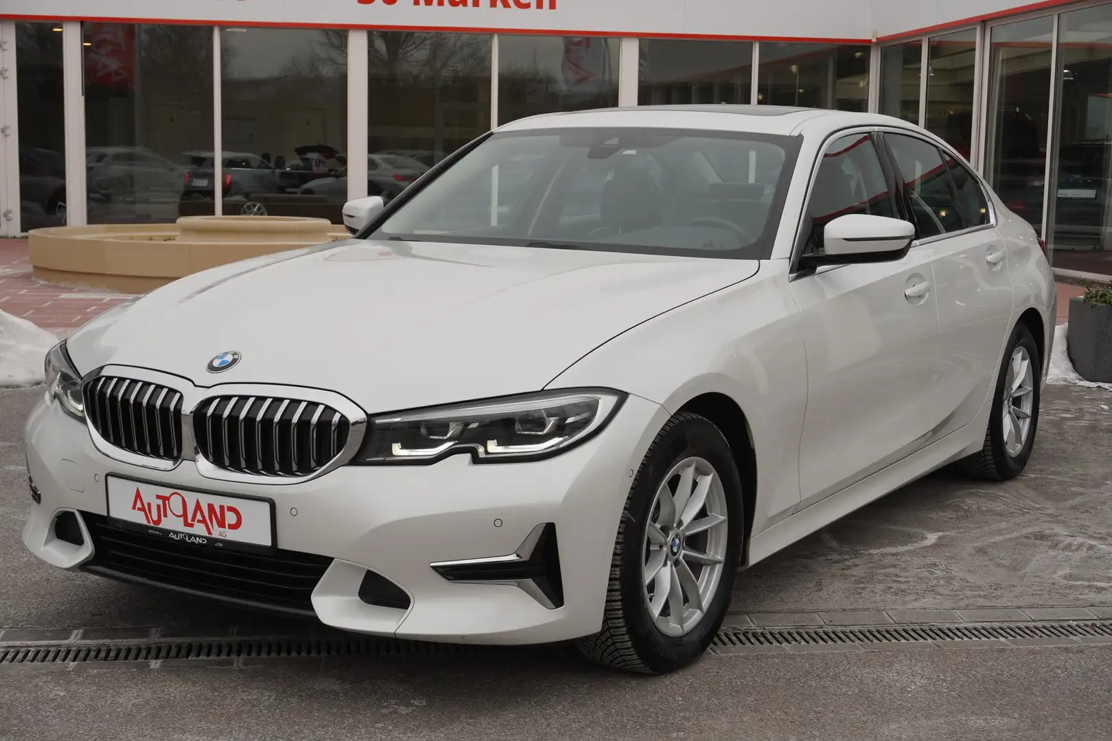 BMW 320 320i Luxury Line Leder Kamera AHK Blanc - 1