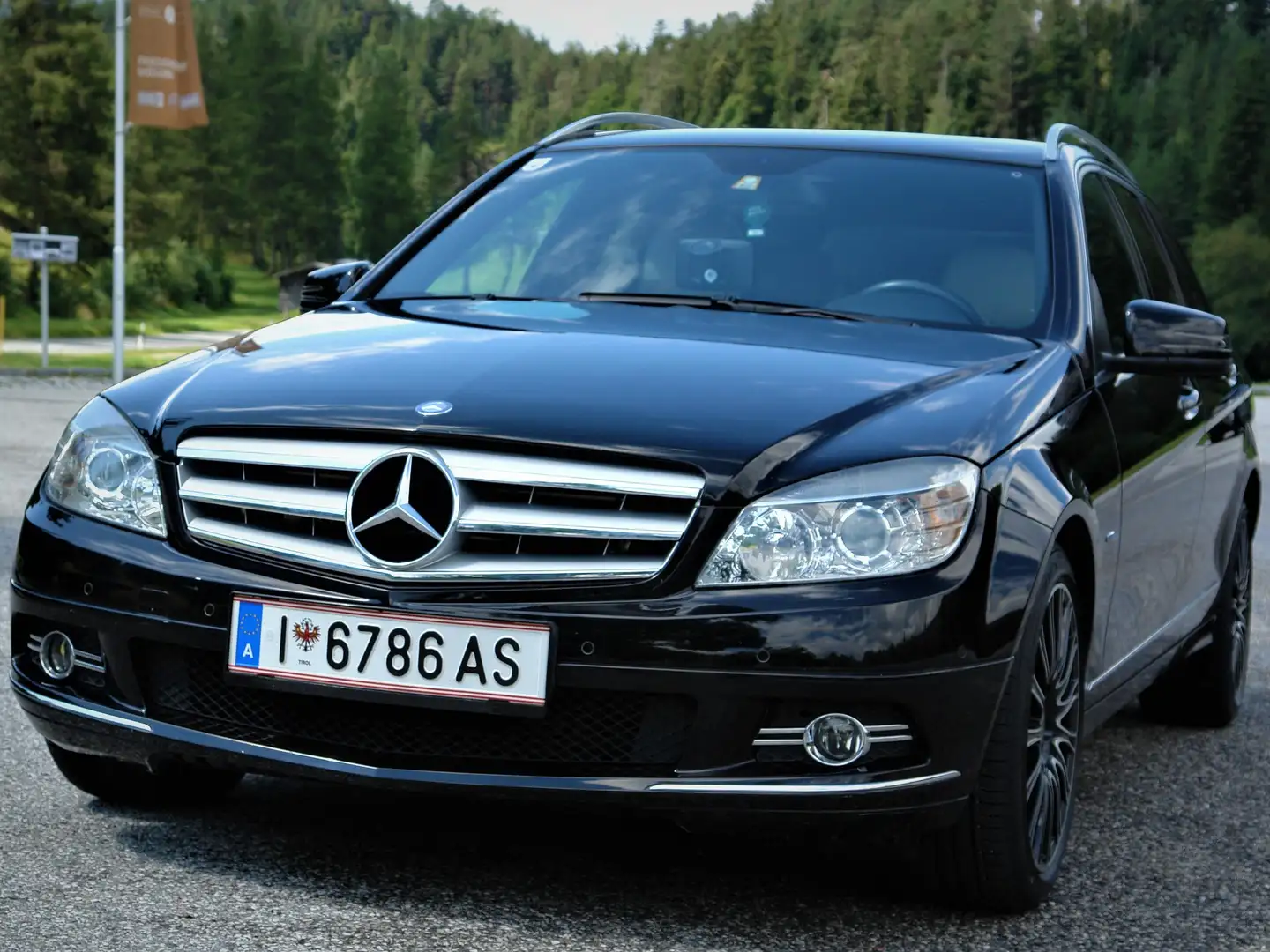 Mercedes-Benz C 350 C 350 T CDI 4MATIC BlueEfficiency  Aut. Avantgarde Schwarz - 1