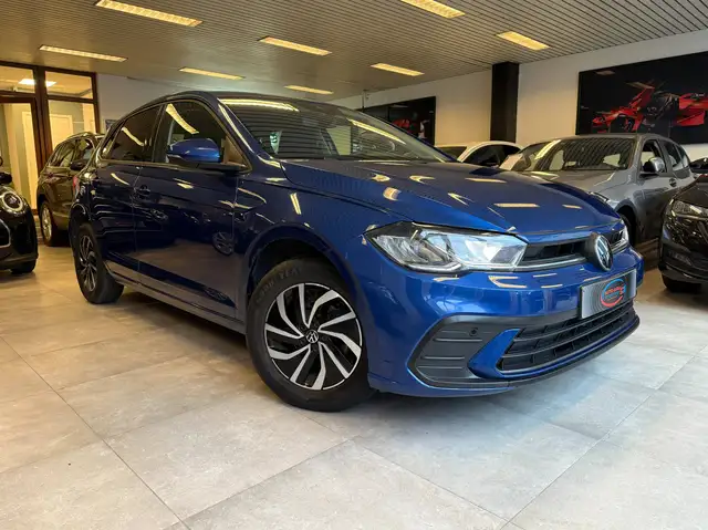 Volkswagen Polo view 4