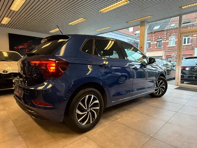 Volkswagen Polo view 10