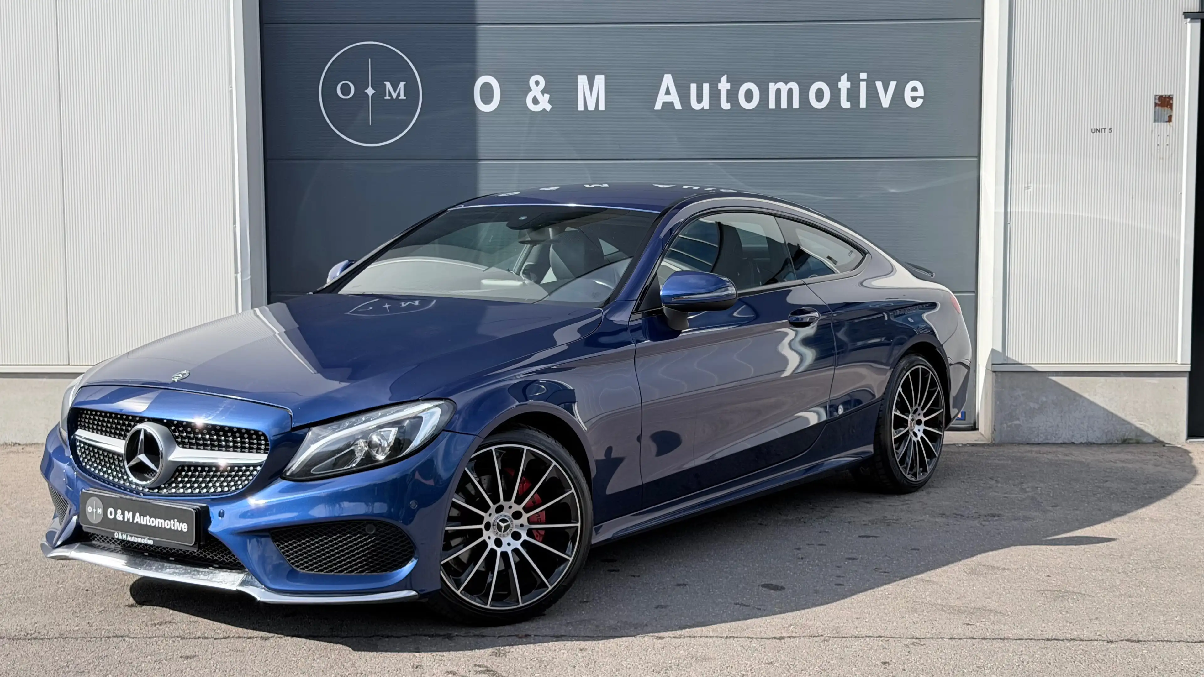 Mercedes-Benz C 180 C 180 Coupe AMG Pack /19" wielen/ Camera / Leder