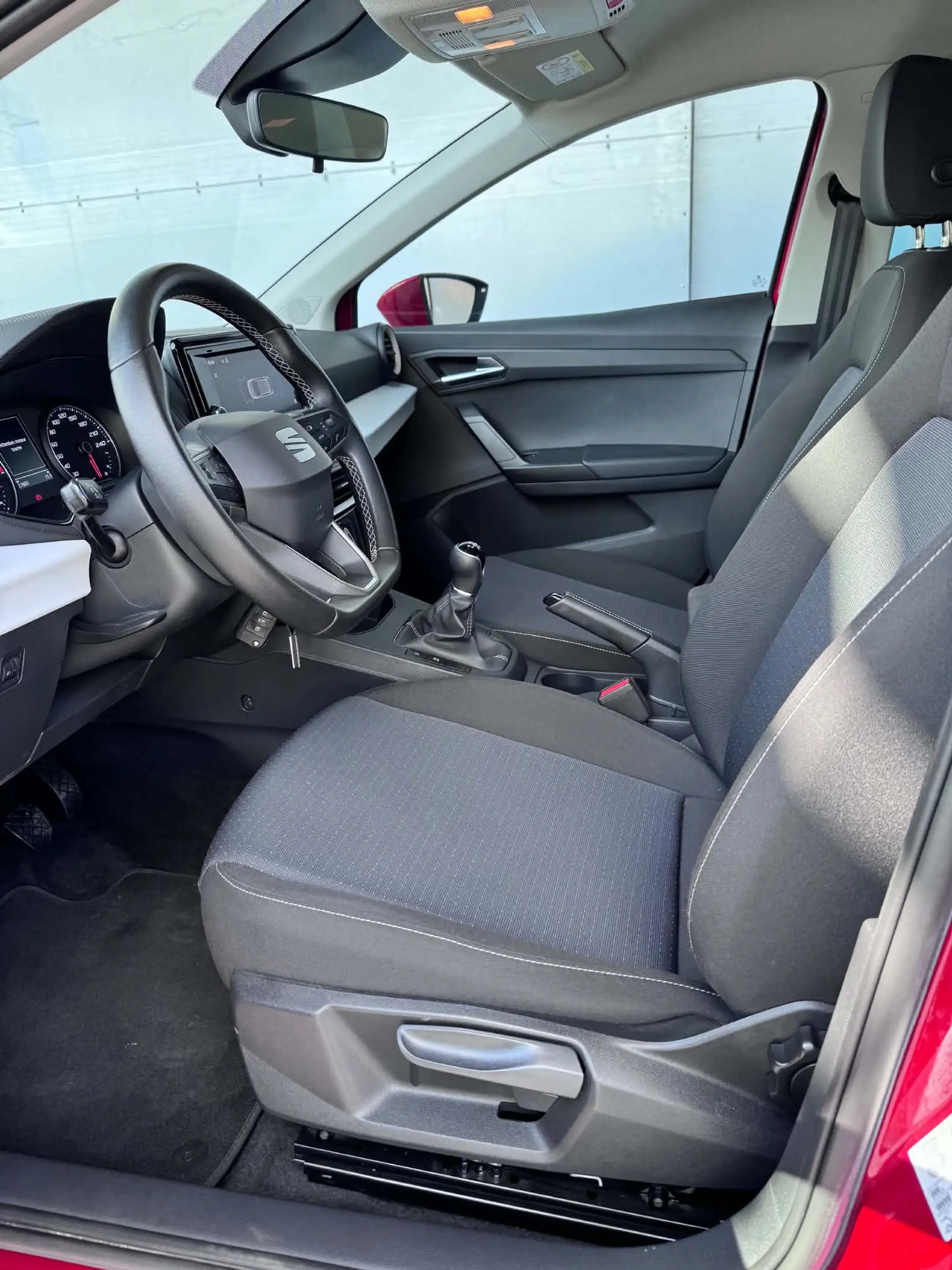 SEAT Ibiza Ibiza 1.0 TSI — photo 11