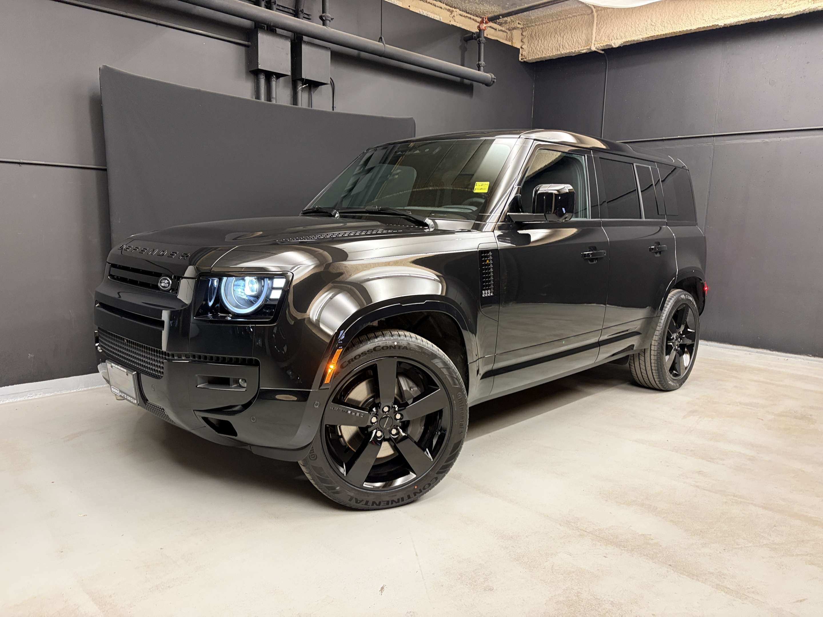 2026 Land Rover Defender X-Dynamic SE