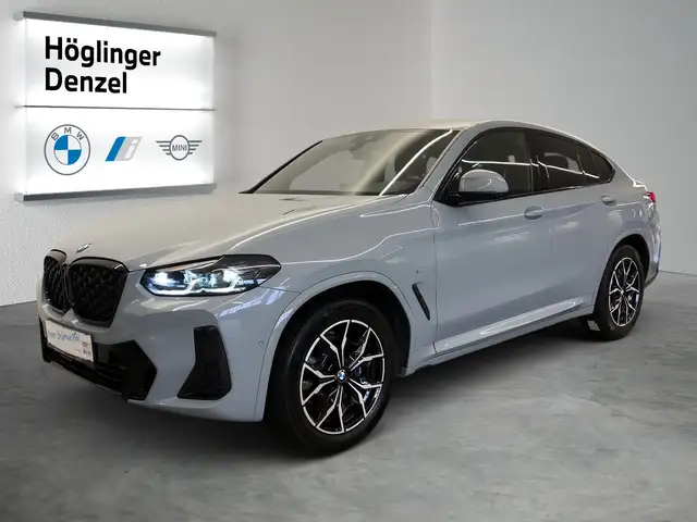 BMW X4 view 2