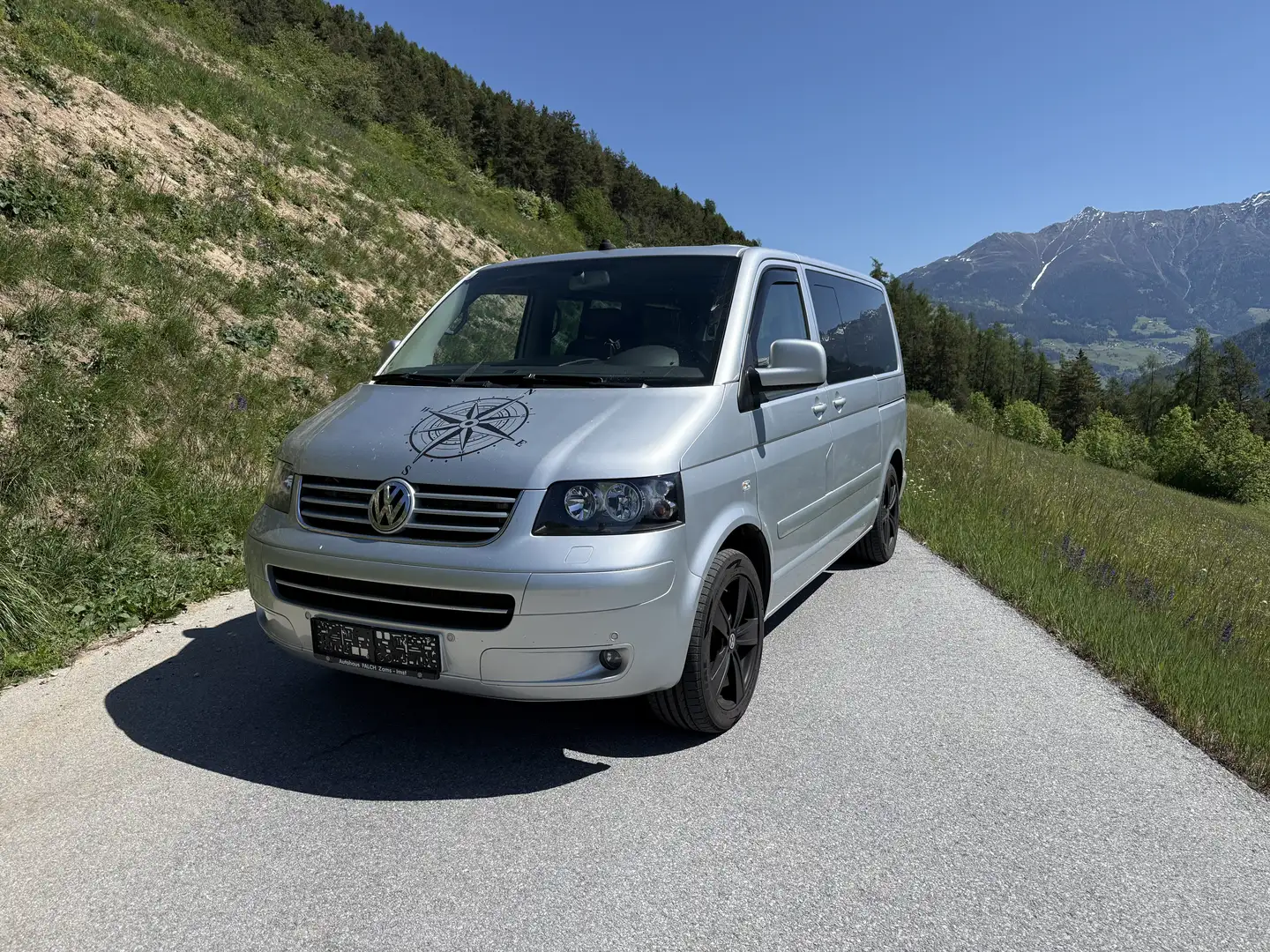 Volkswagen T5 Multivan Highline 2,5 TDI 4motion Silber - 2