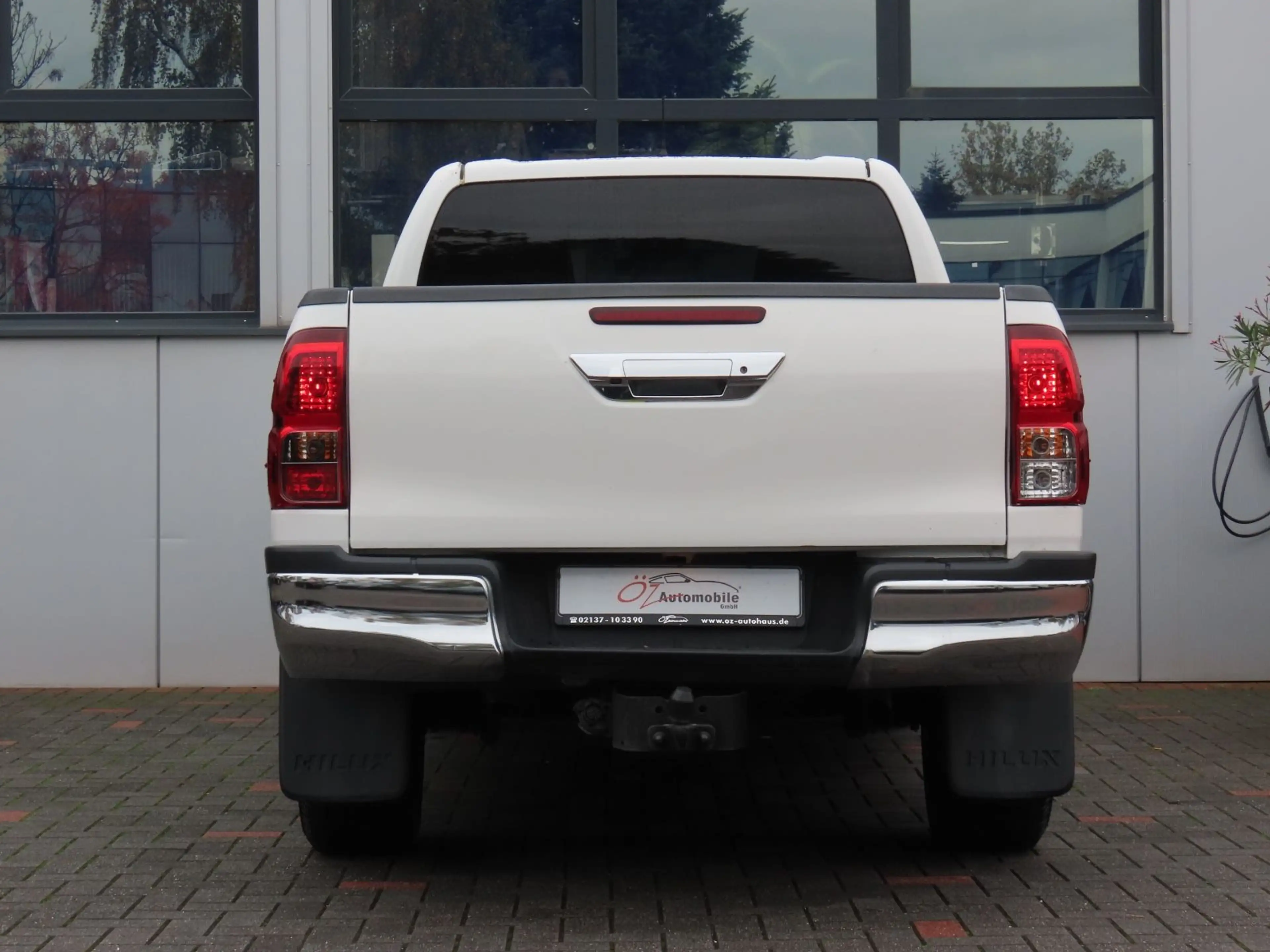 Toyota Hilux 2.4 D-4D-F Double Cab 4x4 Euro 6 — photo 7