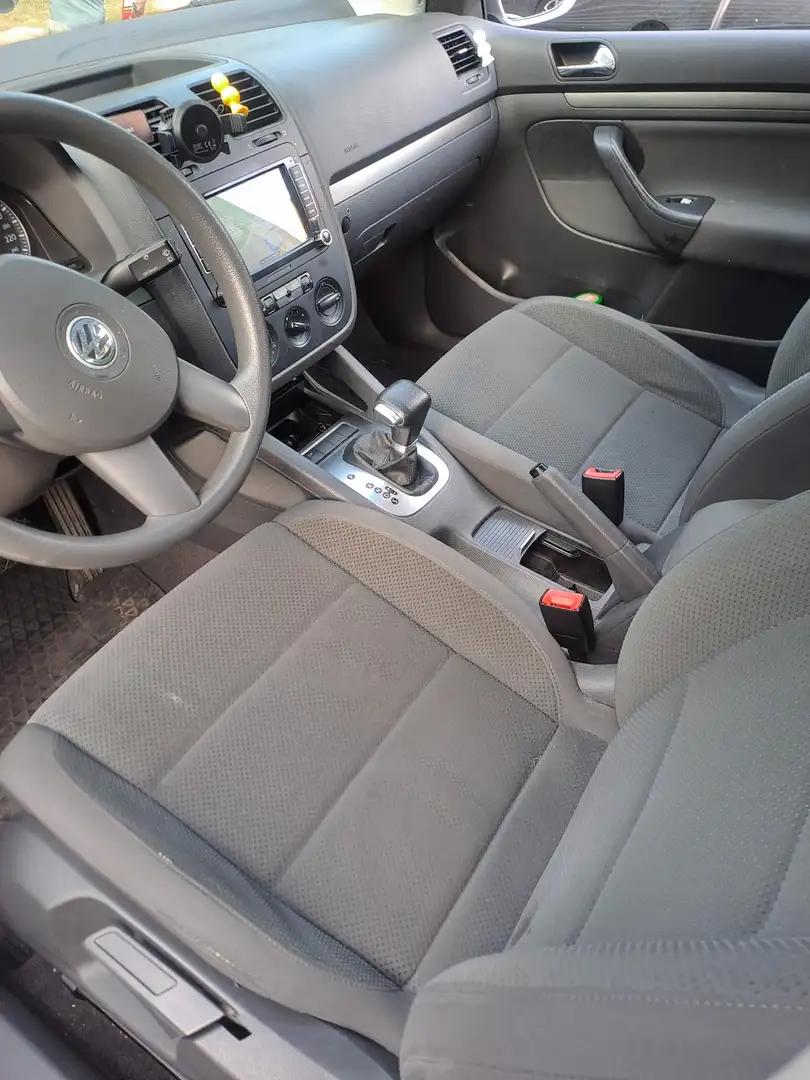 Volkswagen Golf 2.0 FSI Automatik Comfortline - 2
