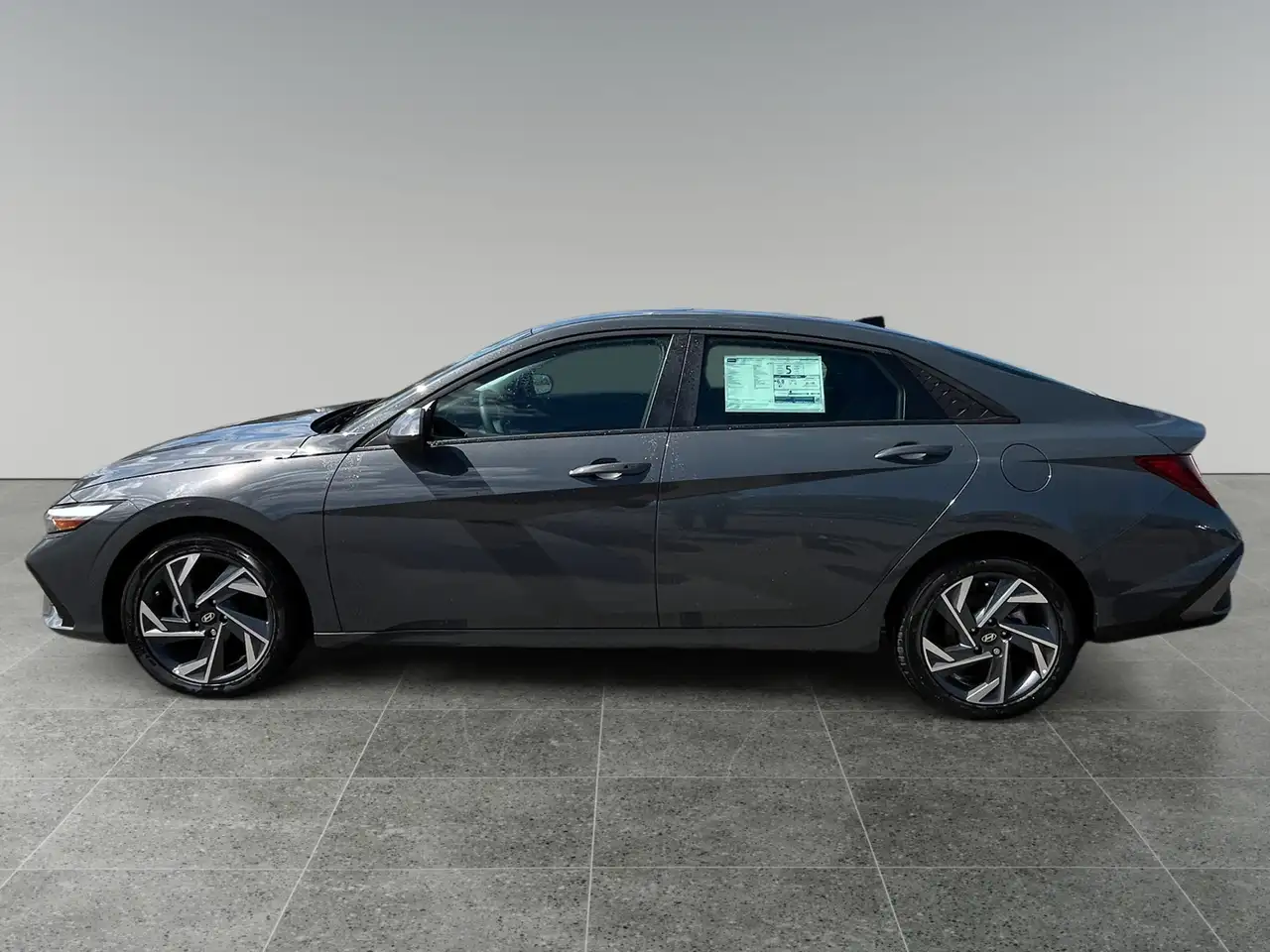 Hyundai ELANTRA снимка Hyundai ELANTRA