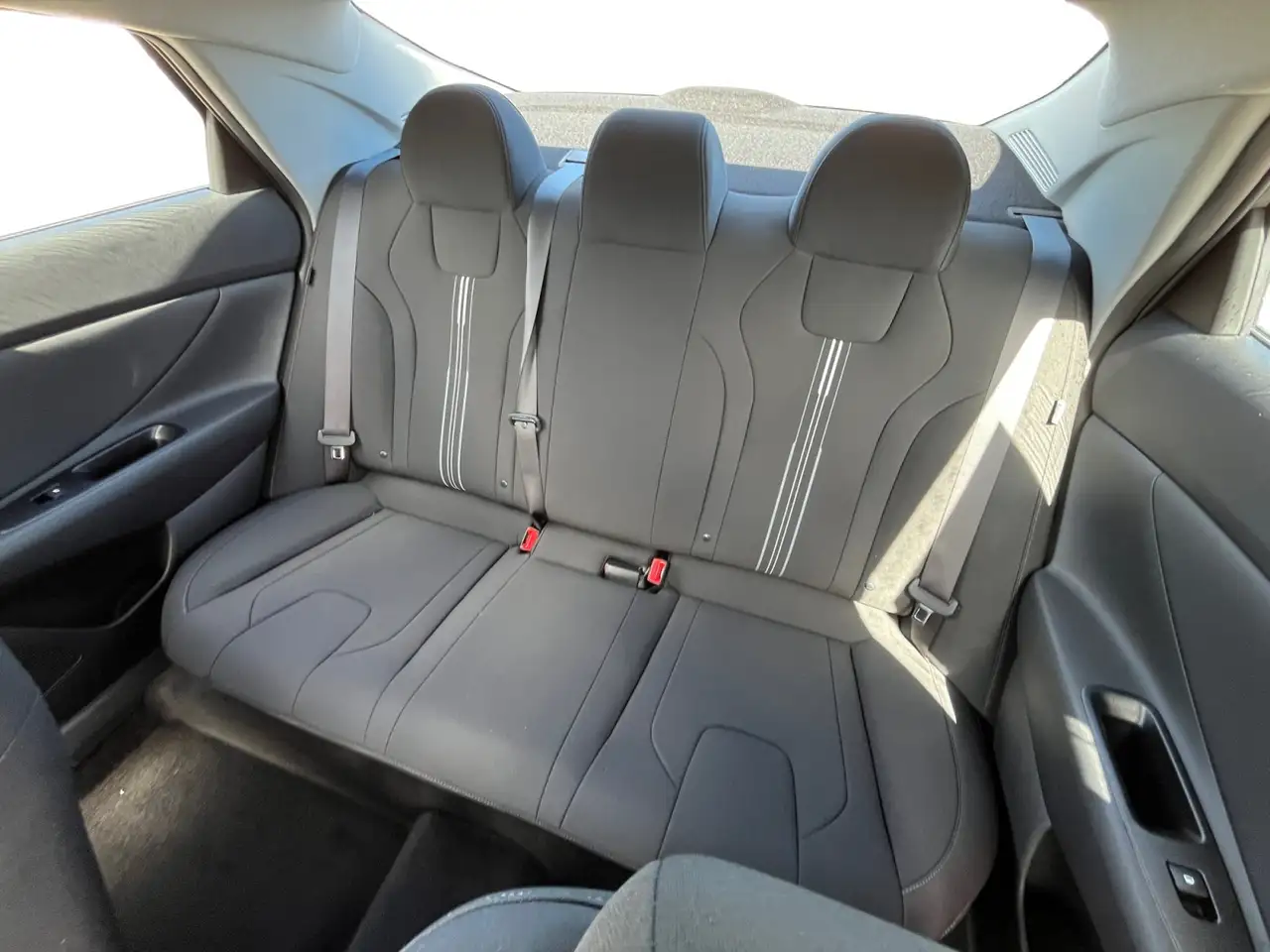 Hyundai ELANTRA снимка Hyundai ELANTRA