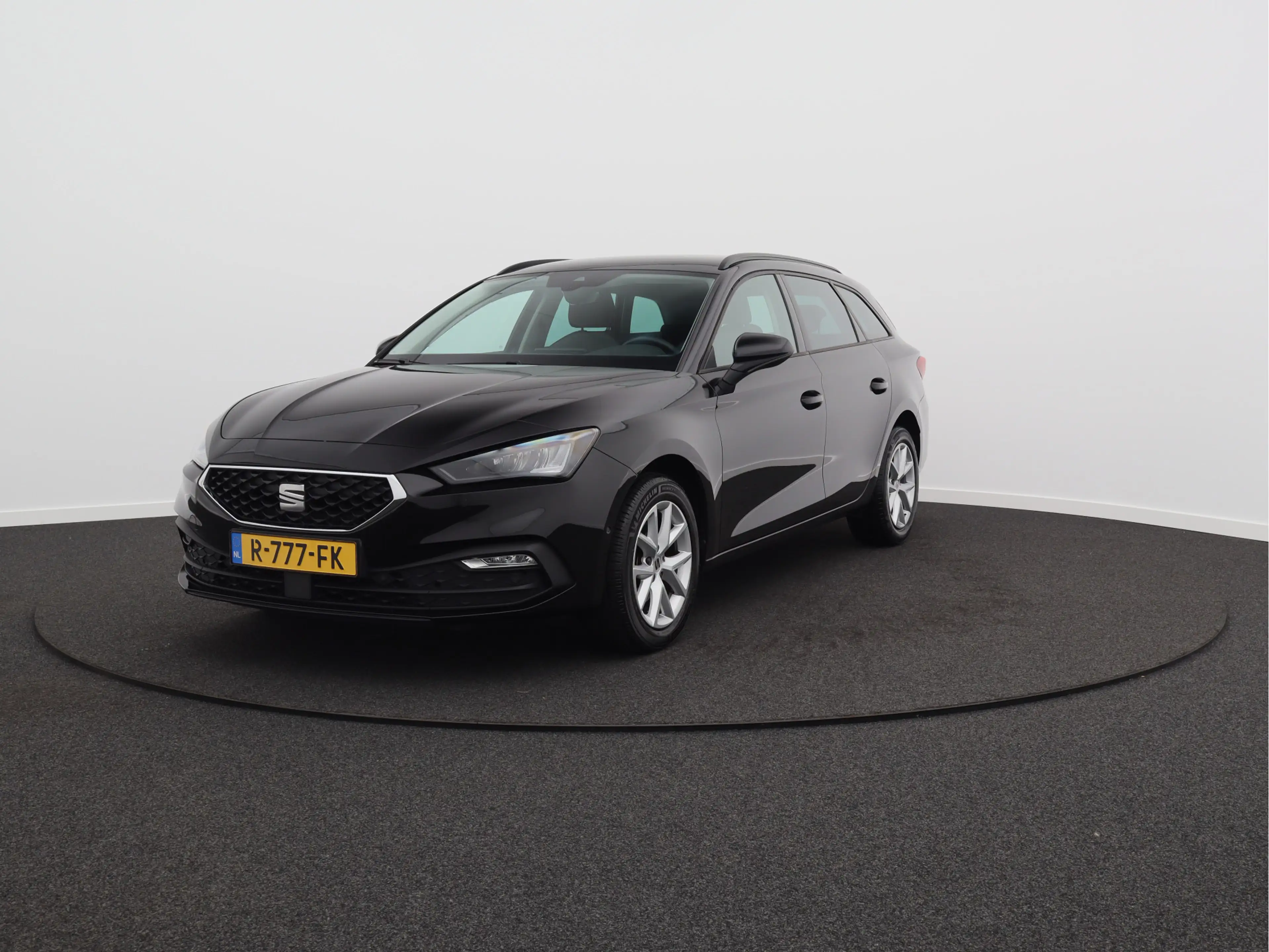 SEAT Leon Sportstourer 1.0 TSI Style Business Intense/ compl — photo 6