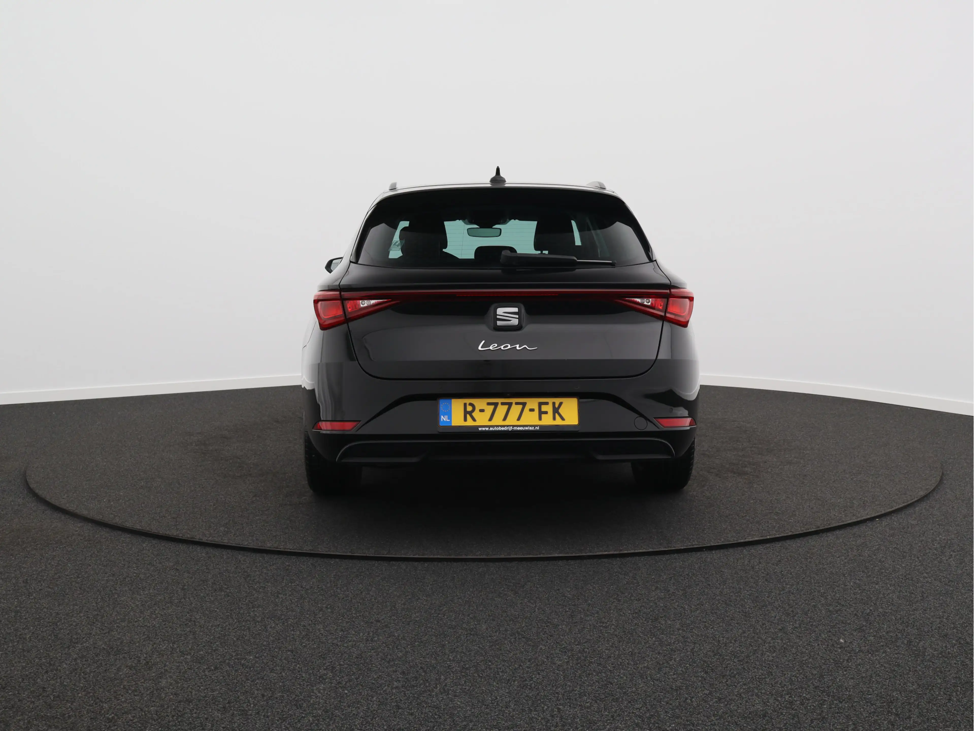 SEAT Leon Sportstourer 1.0 TSI Style Business Intense/ compl — photo 15