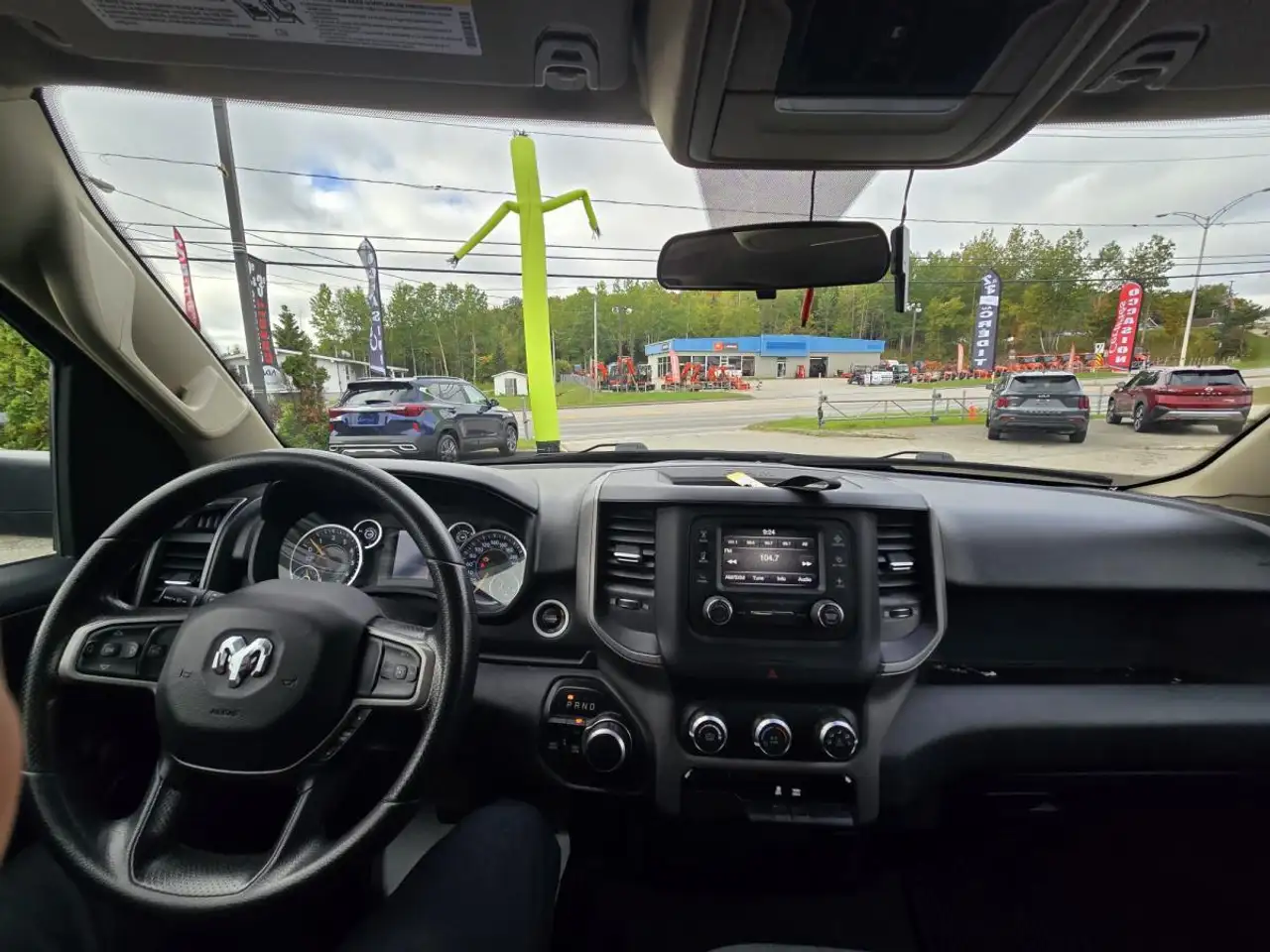 RAM 1500 снимка RAM 1500