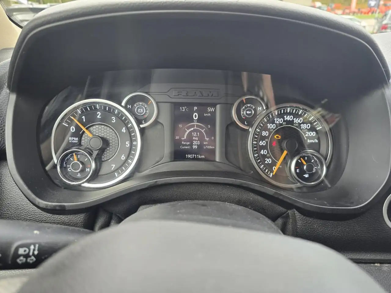 RAM 1500 снимка RAM 1500