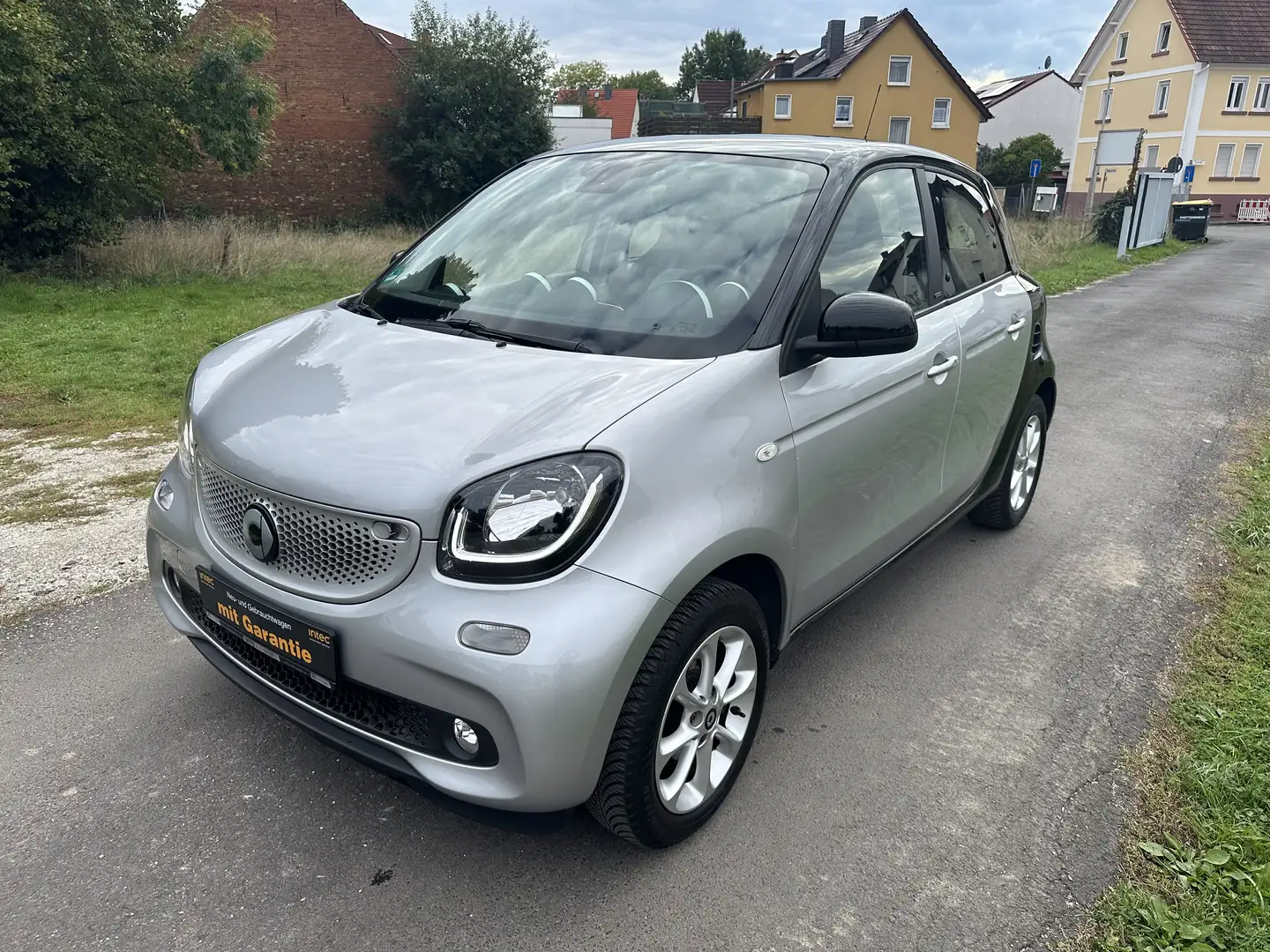 smart forFour *Passion*2.Hand*USB*SHZ*ALU*PDC*Klima*GARANTIE* Schwarz - 1