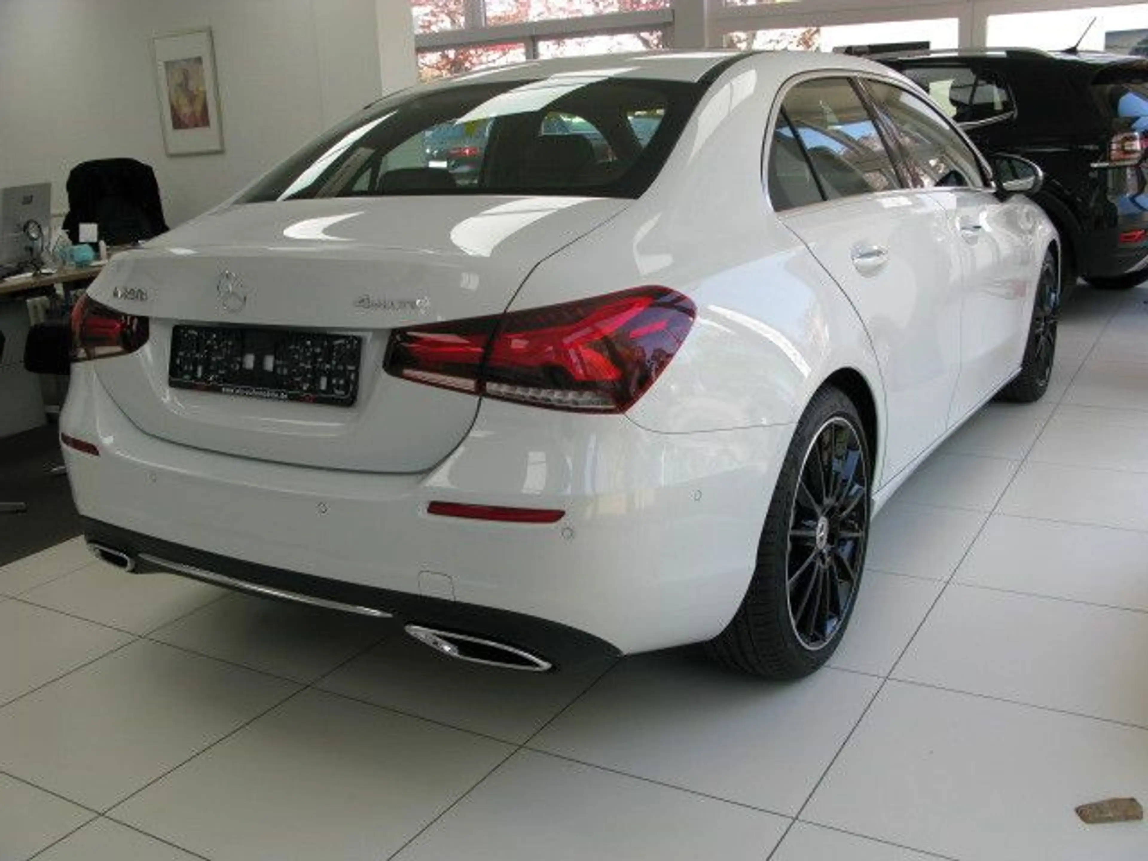 Mercedes-Benz A 250 4M. DCT*Panorama+AMG-19Zoll+UVPca.71000,-€ — photo 4