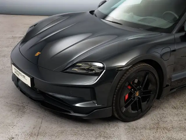 Porsche Taycan view 6
