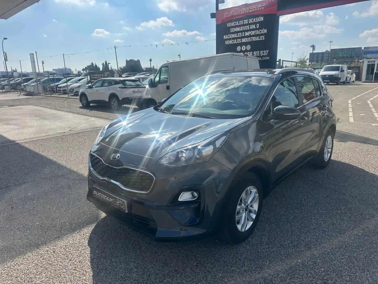 Kia Sportage 1.6 MHEV Business 4x2 115 Gris - 2