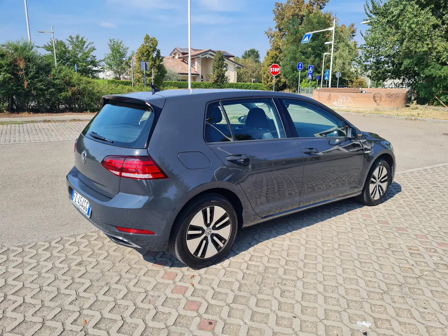 Volkswagen Golf e-Golf 5p - 2