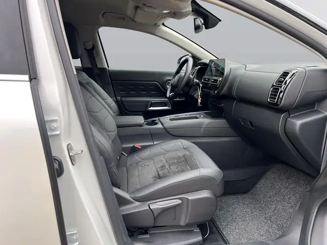 Citroen C5 Aircross view 11
