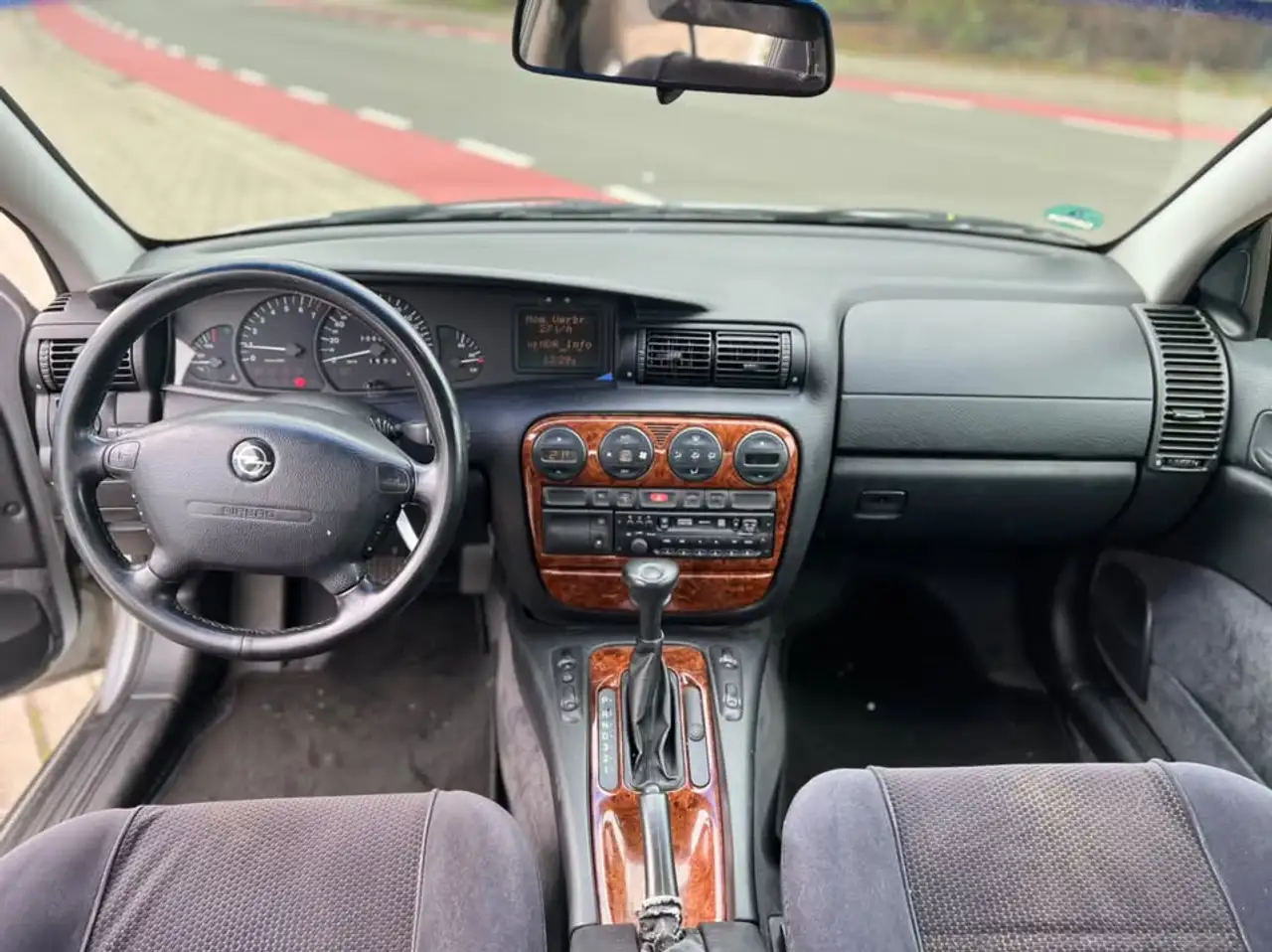 Opel Omega 2.5 V6"TOP"TÜV"ZAHNRIEMEN"NEU", foto 9