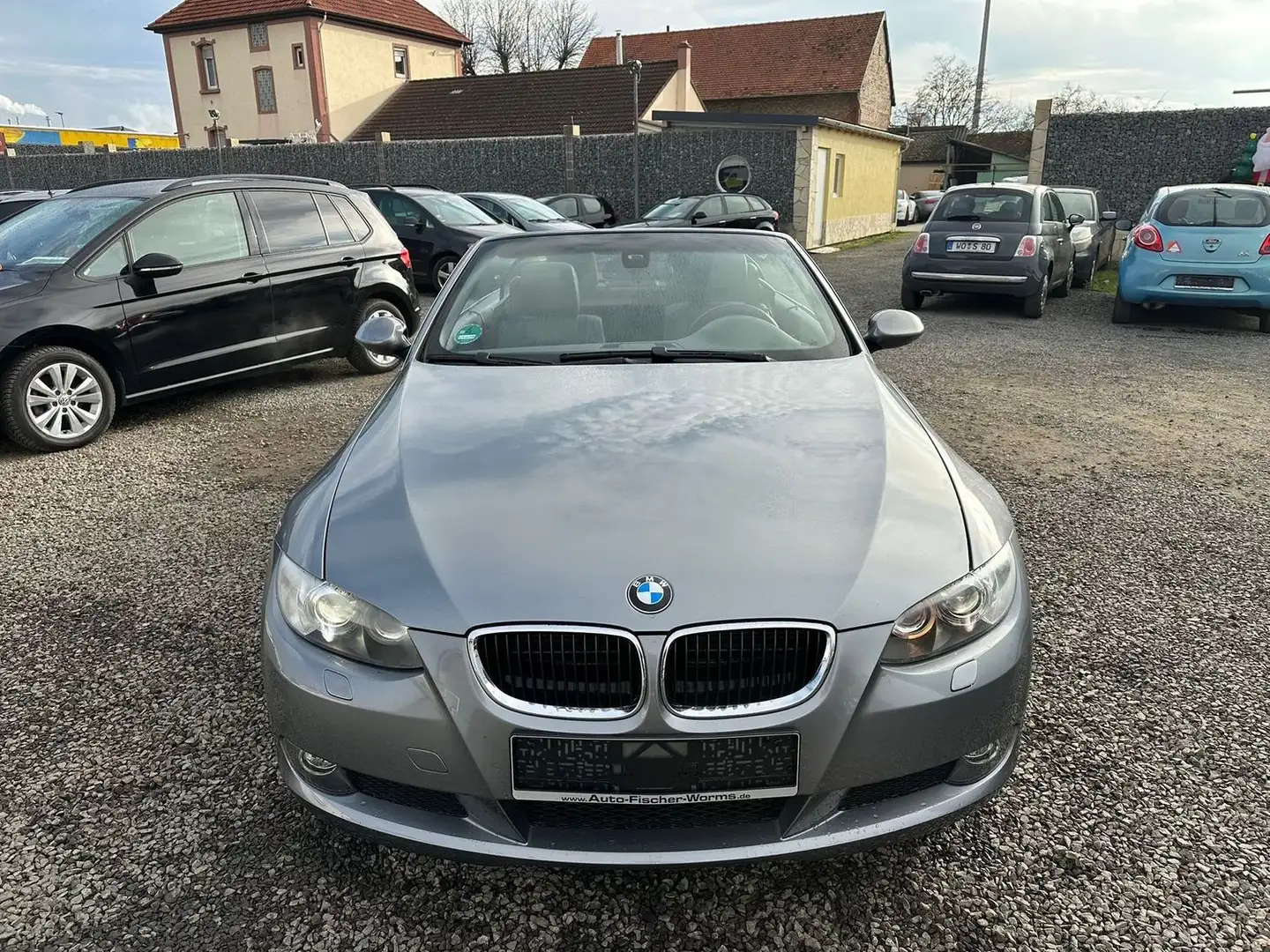 BMW 320 i  Leder  Xenon Grau - 2