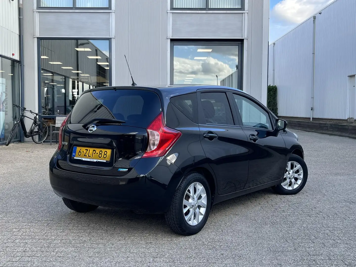 Nissan Note 1.2 Connect Edition | NL Auto/1e Eig./Voll.Histori Zwart - 2