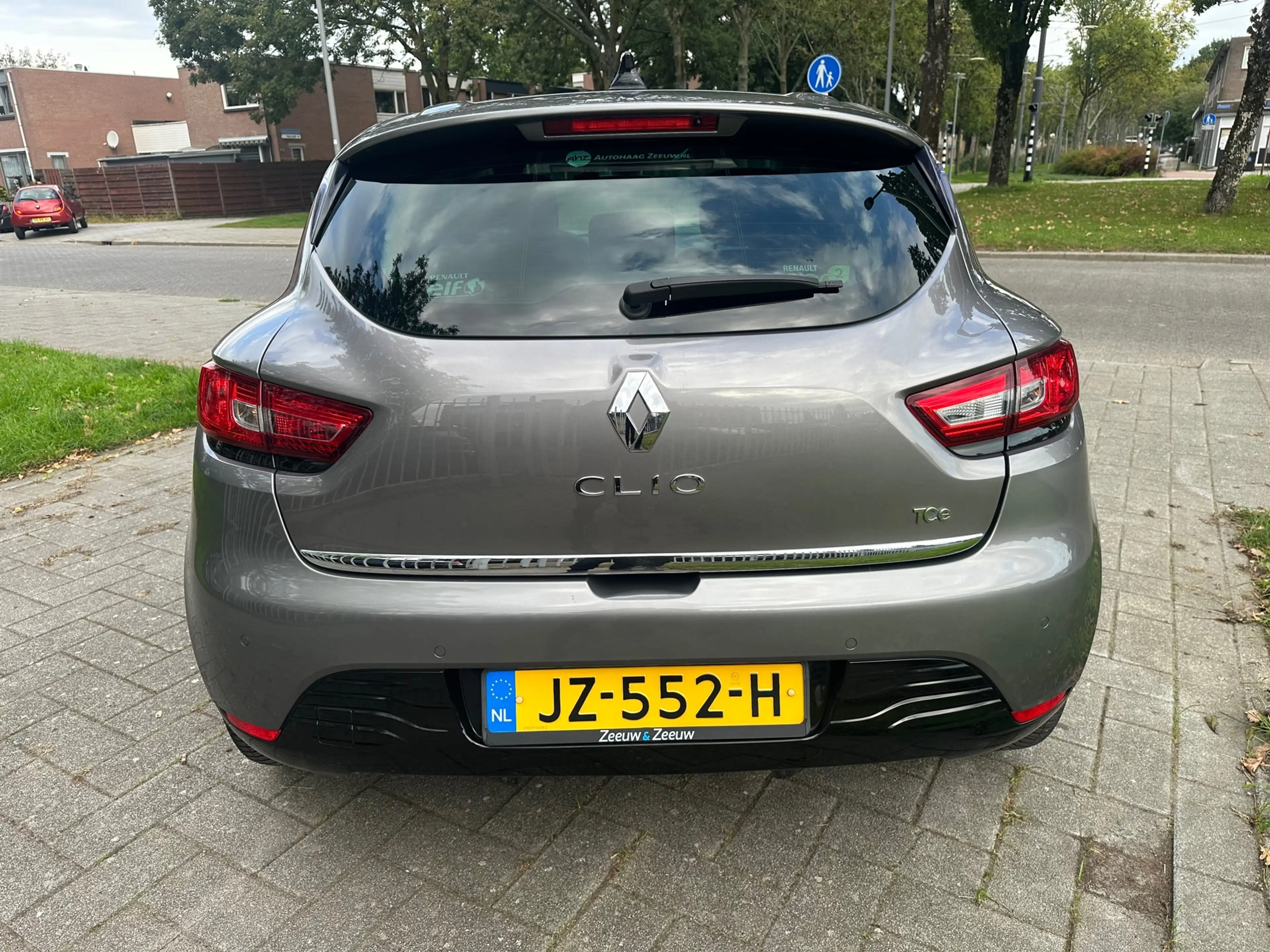 Renault Clio 0.9 TCe Eco2 Limited — photo 7