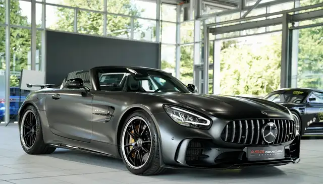 Mercedes-Benz Amg GT view 5