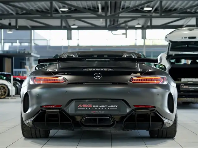 Mercedes-Benz Amg GT view 8