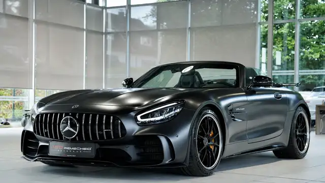 Mercedes-Benz Amg GT view 4