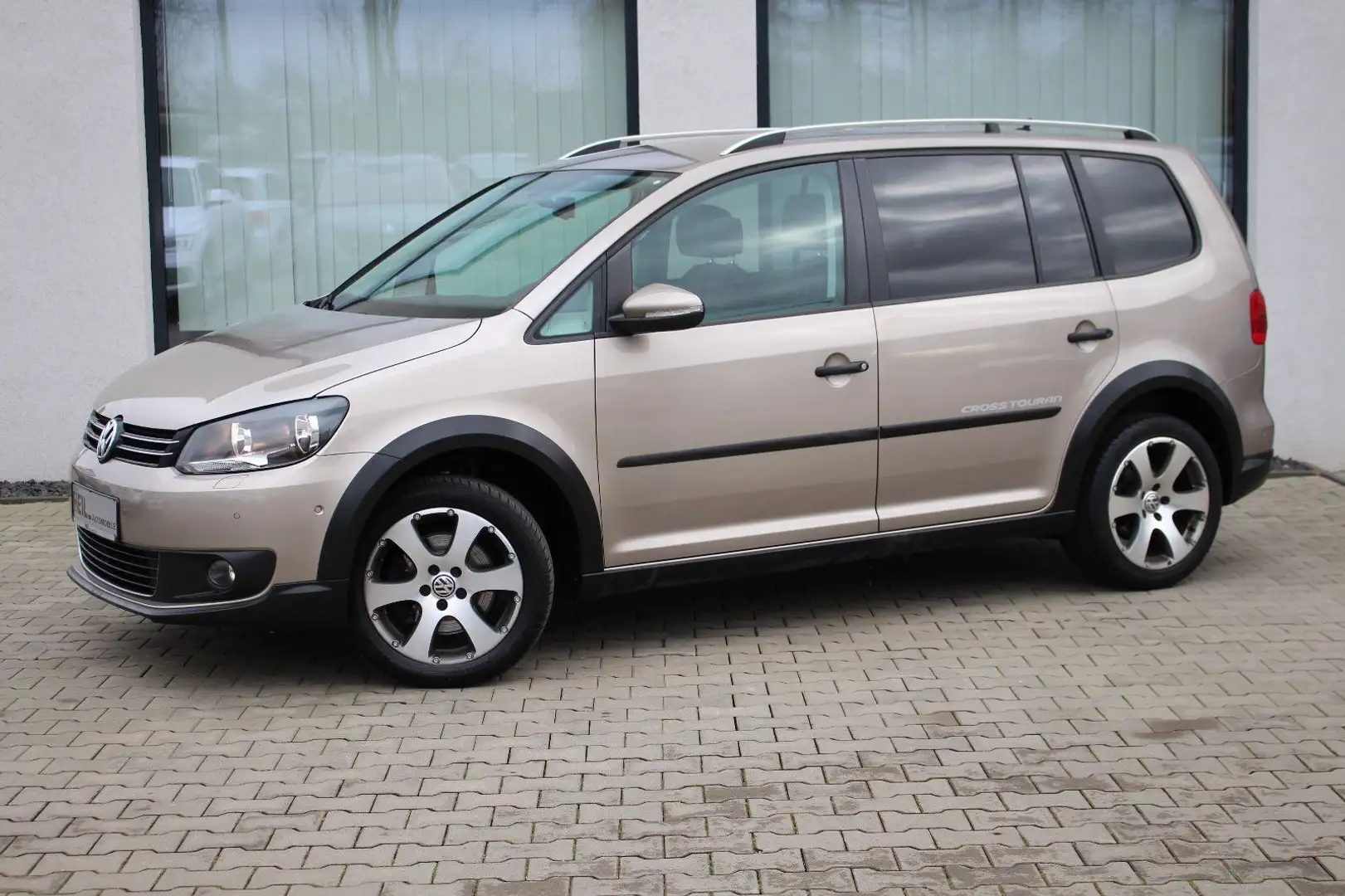 Volkswagen Touran CrossTouran*SHZ*AHK*PDC* Beige - 1