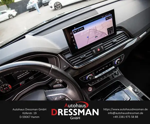 Audi SQ5 view 15
