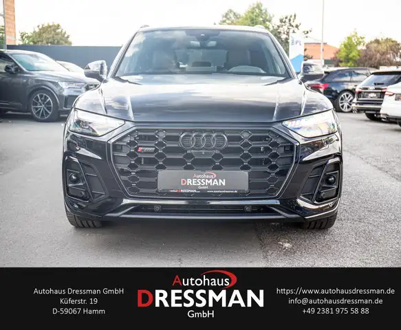 Audi SQ5 view 2