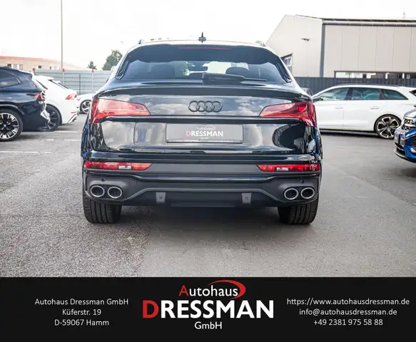 Audi SQ5 view 5