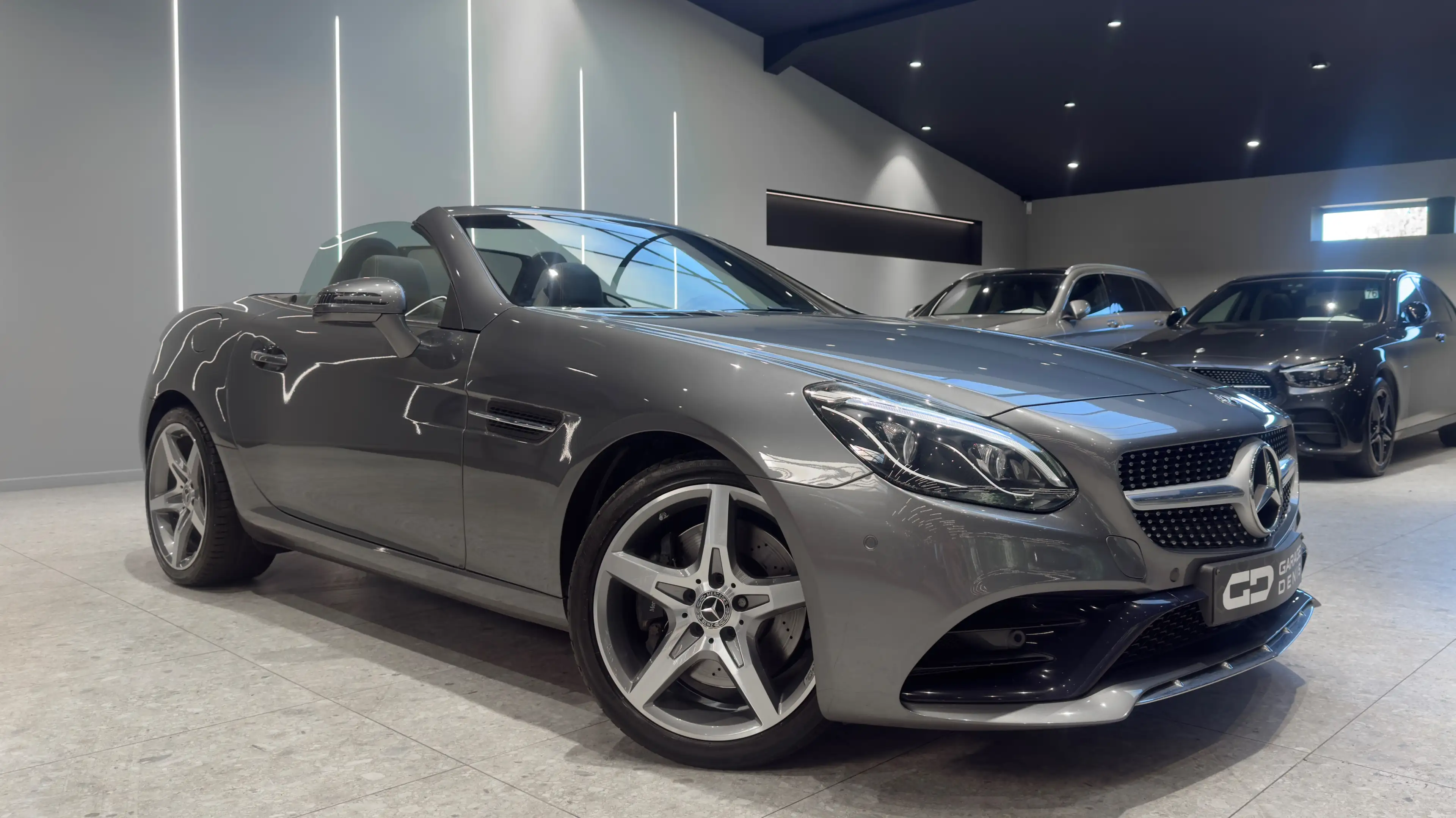 Mercedes-Benz SLC 180 1.6 PACK AMG**TVA**TOIT PANO**LED**CAMERA**BOITE AUTO**GARANTIE 12 MOIS — photo 3