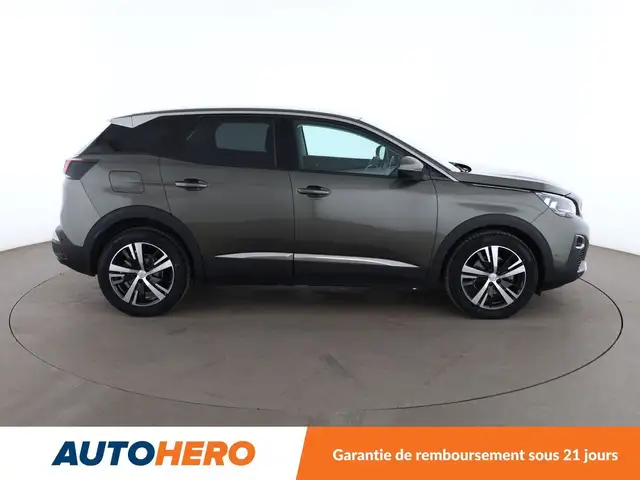 Peugeot 3008 view 7