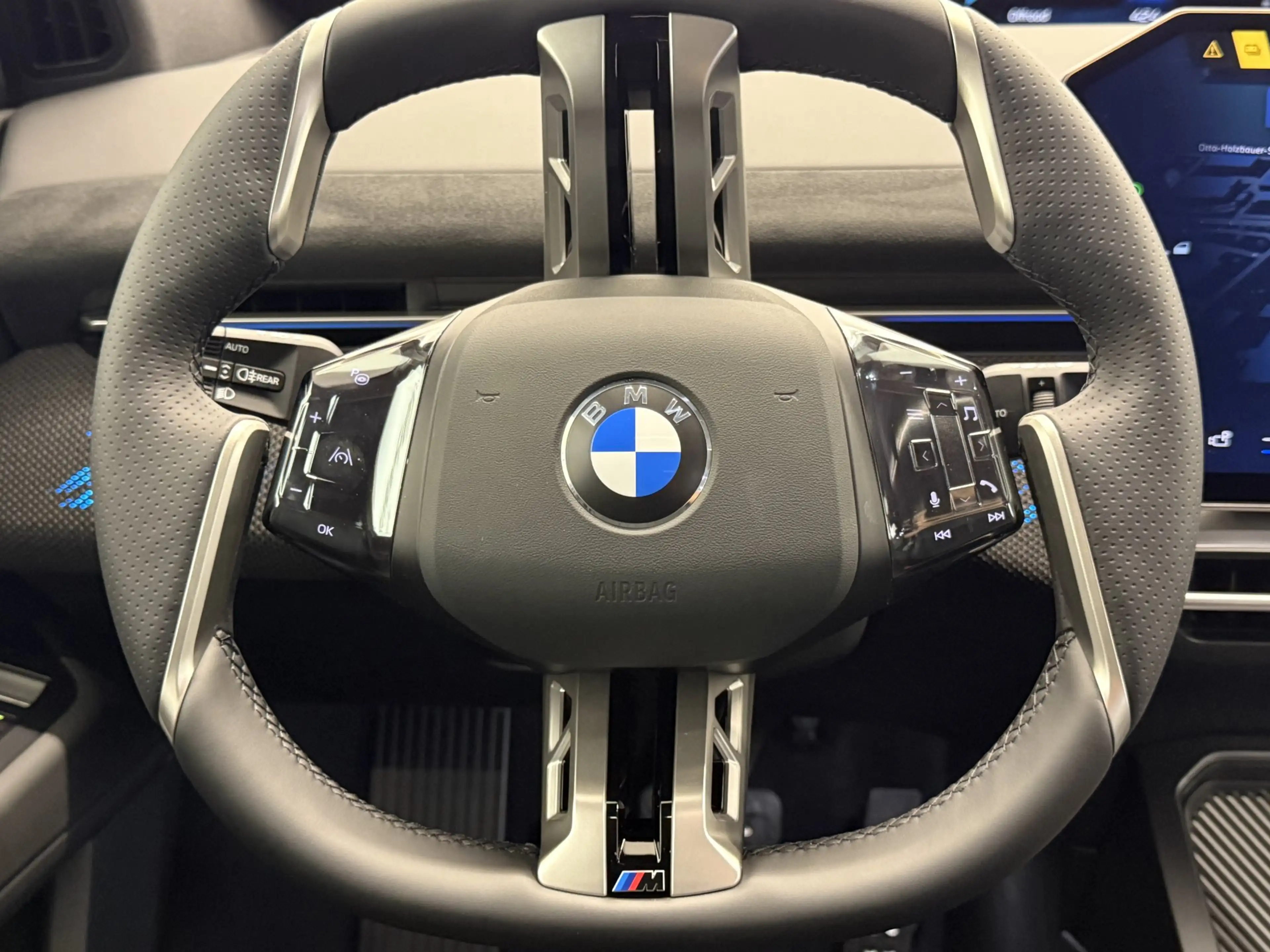 BMW iX3 40 sDrive — photo 10