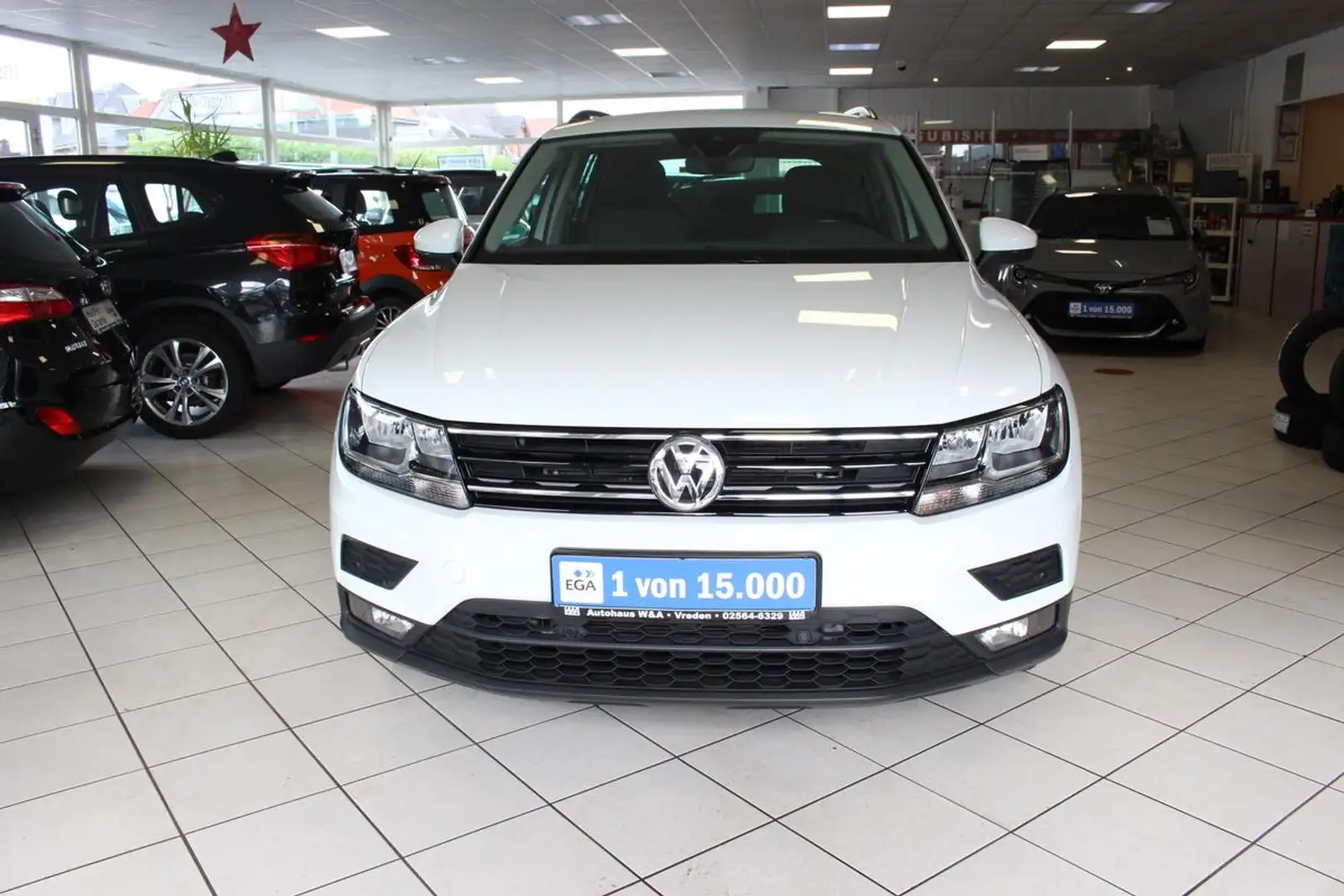 Volkswagen Tiguan 2.0 Comfortline 4Motion.AHK.DSG.1Hand Weiß - 2