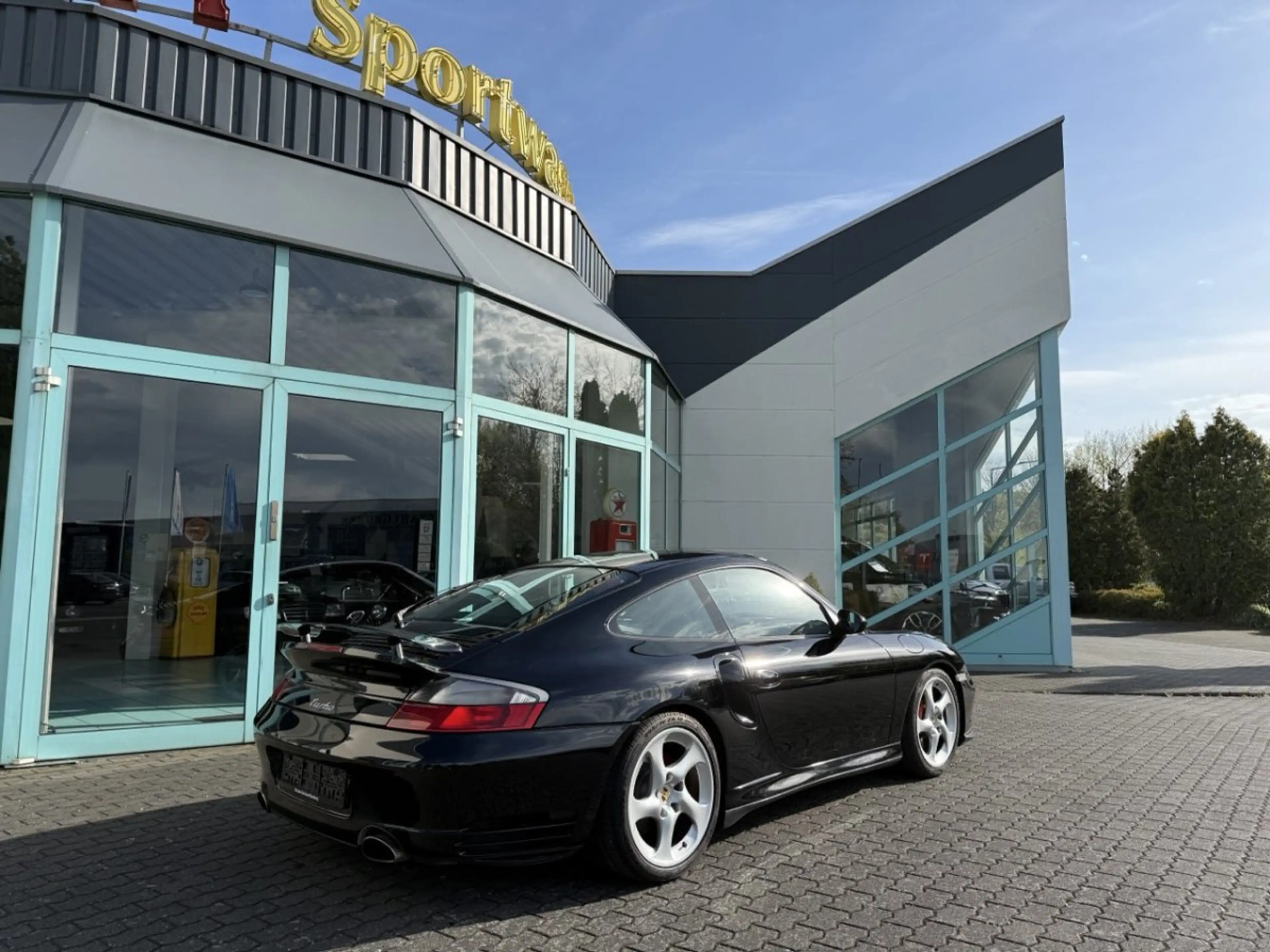 Porsche 996 Turbo Deutsch — photo 7