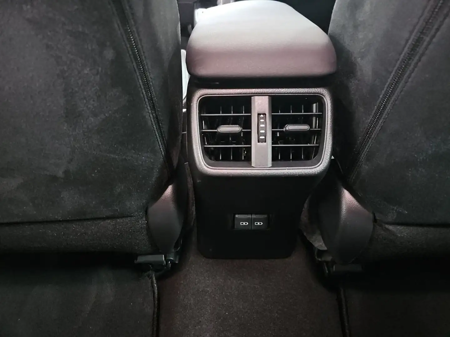 Lexus UX 250h 2.0 Business Silber - 2