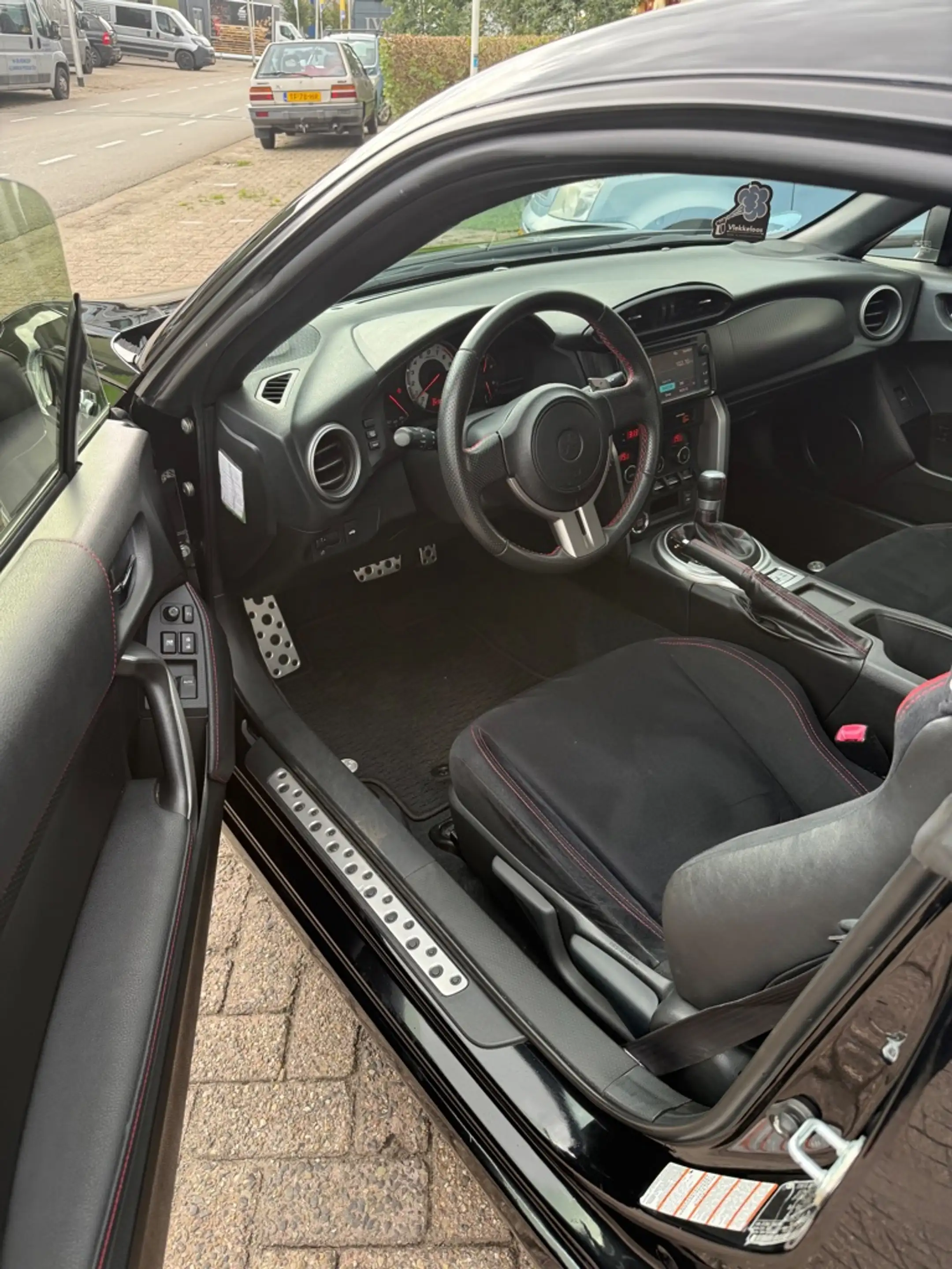 Toyota GT86 2.0 D-4S — photo 7