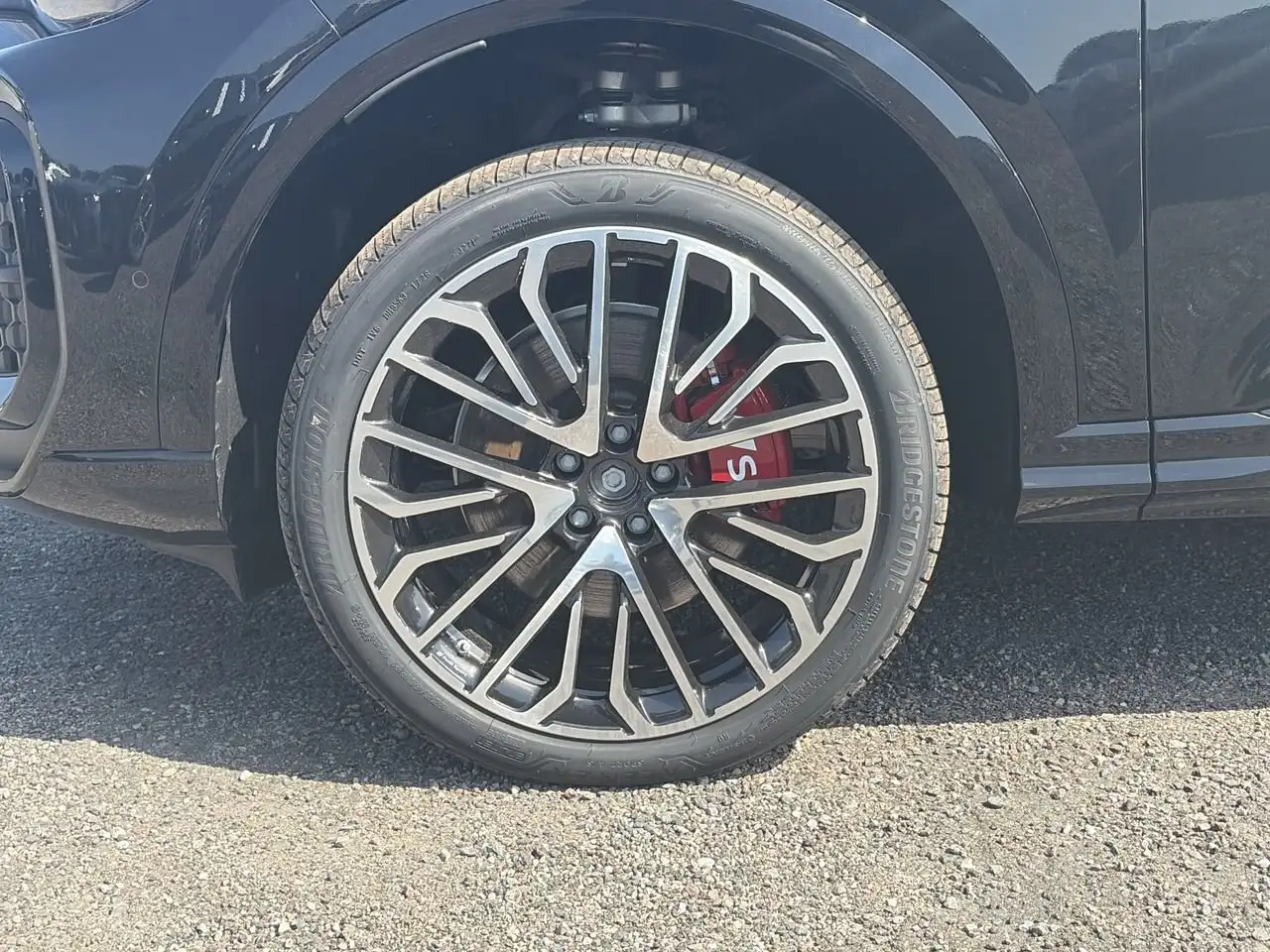 Audi SQ5 снимка Audi SQ5