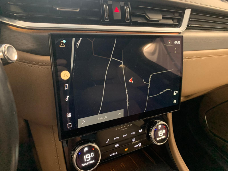 Jaguar F-Pace S AWD 2.0|Pano|ACC|360°|CarPlay|Vollleder — photo 14