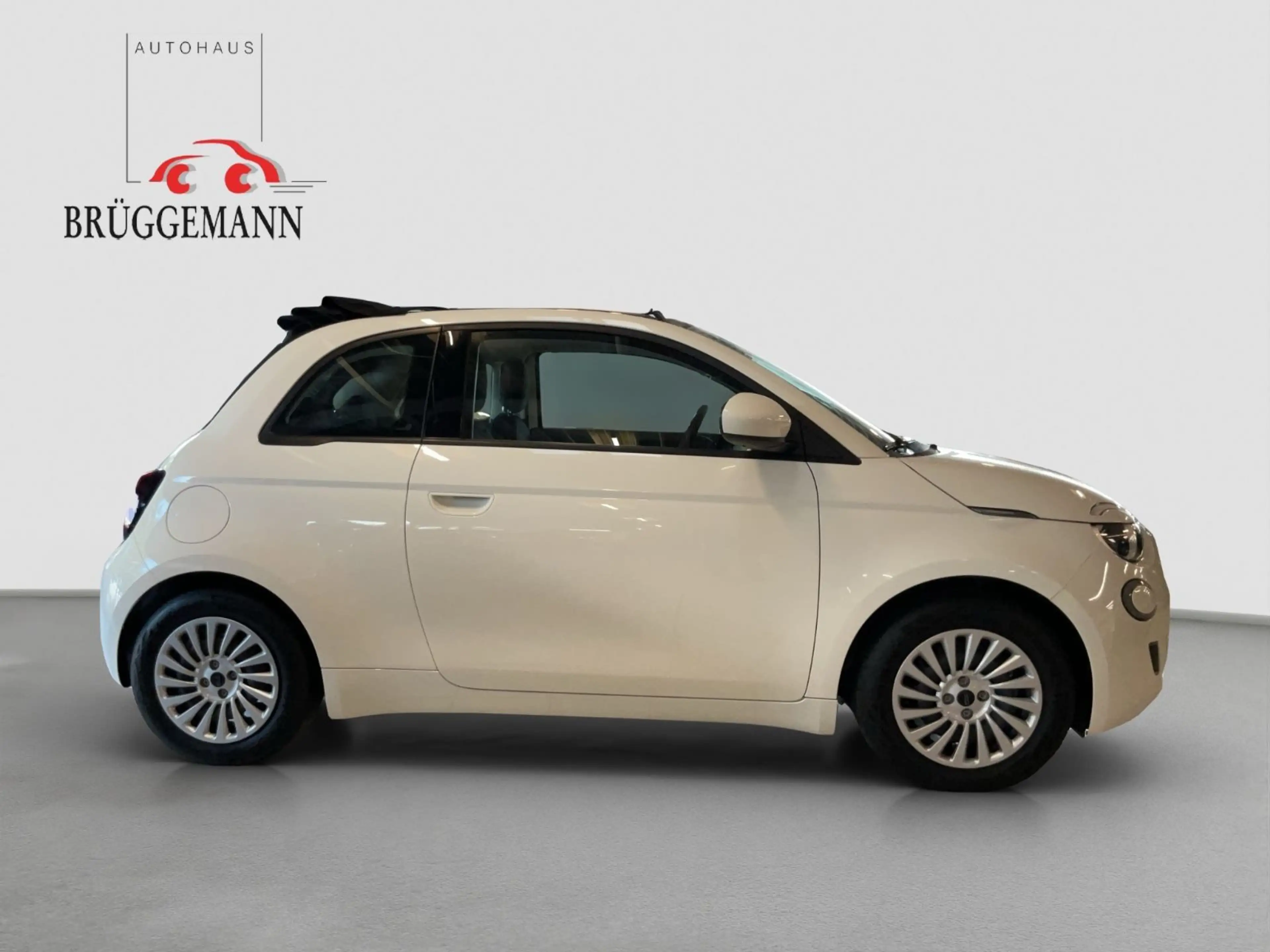 Fiat 500e 42 kWh Cabrio — photo 6