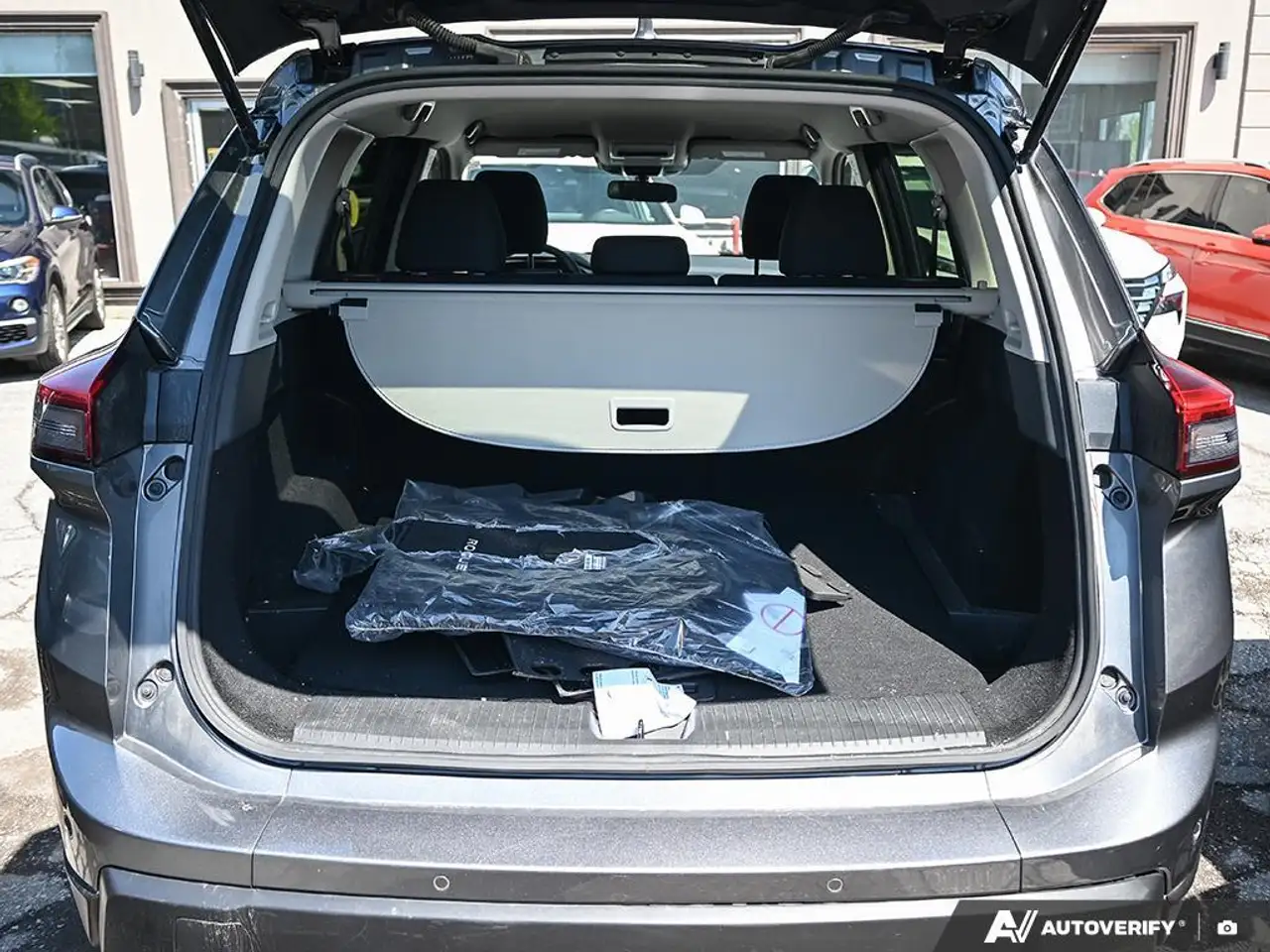 Nissan Rogue fotografie Nissan Rogue