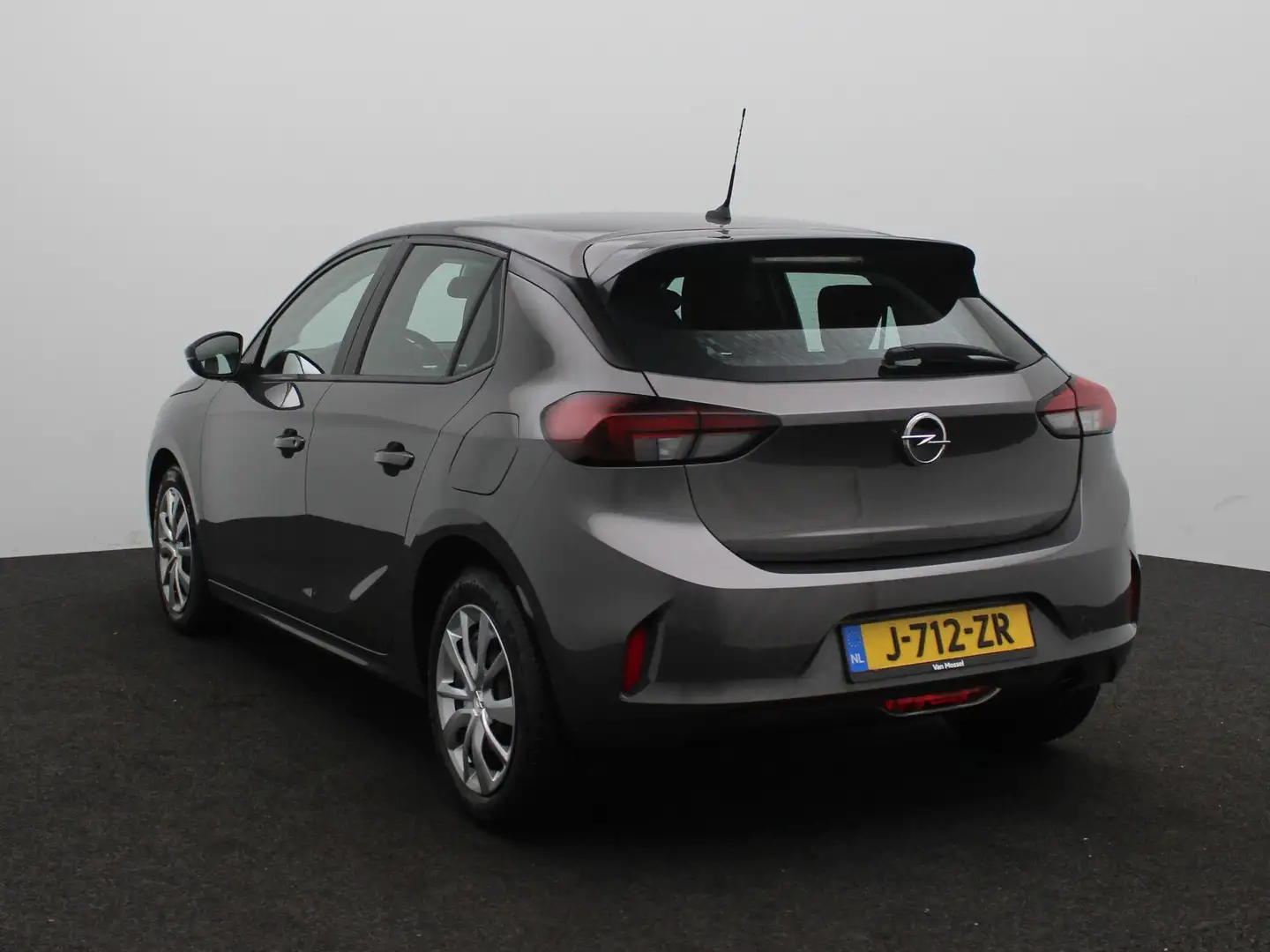 Opel Corsa 1.2 Edition Grijs - 2