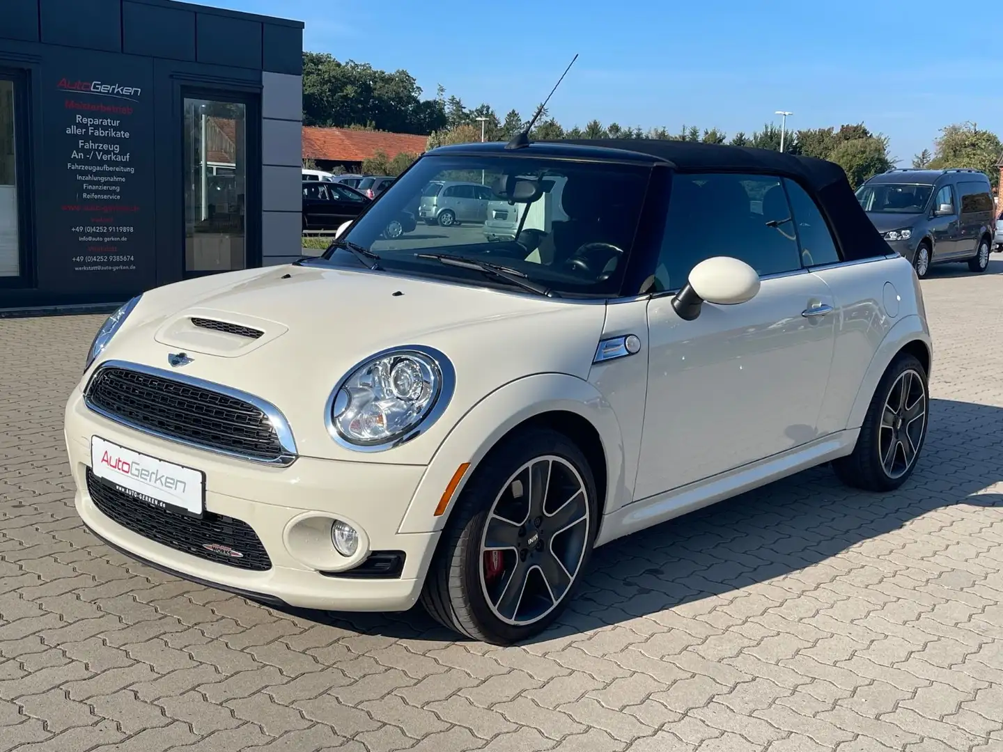 MINI John Cooper Works Cabrio 1HD Aerodynamik-Paket Weiß - 2